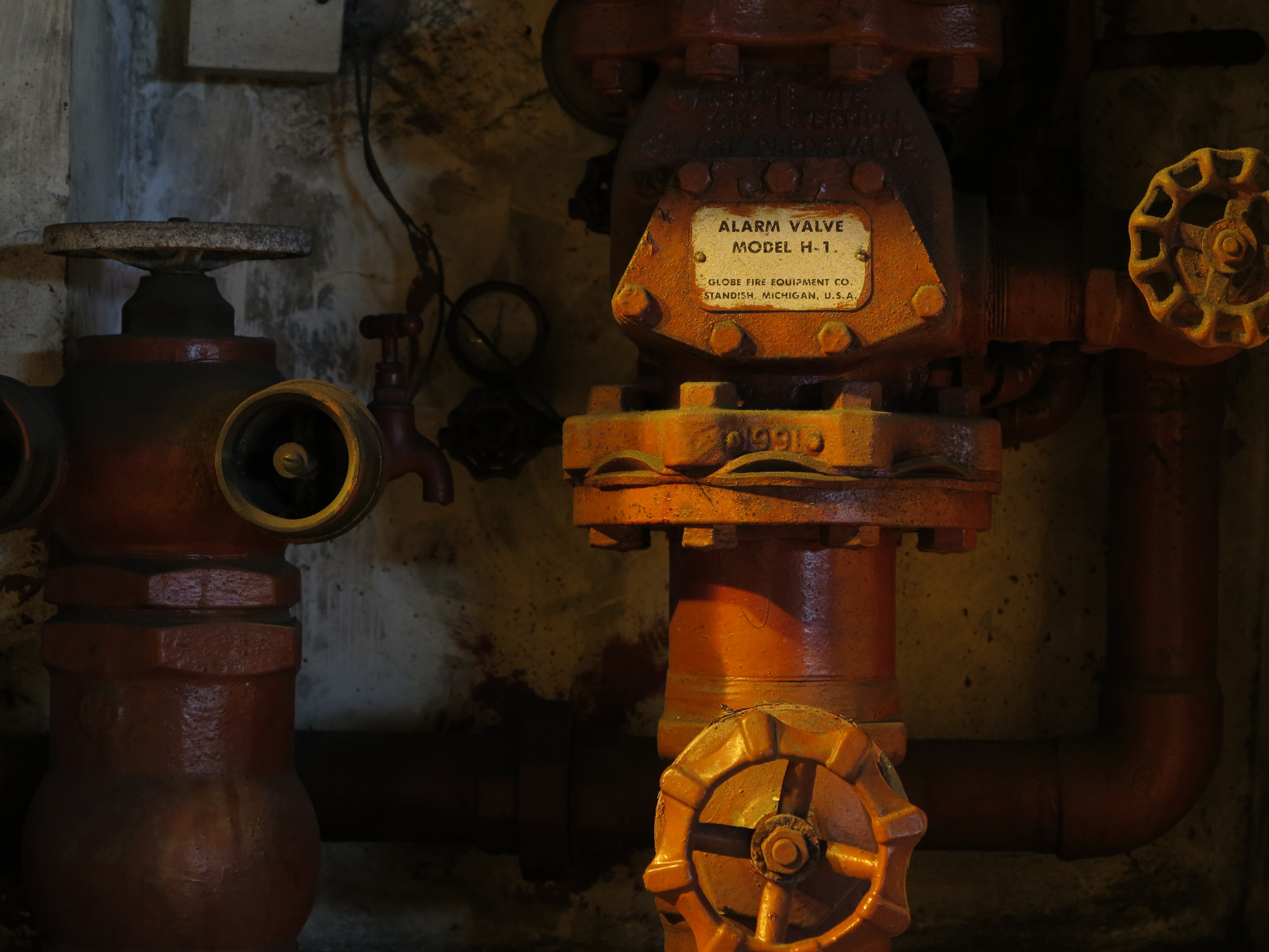 <b>PowerShot G1 X / 約2.4MB / 4,352×3,264 / 1/1.7秒 / F5.6 / -1.0EV / ISO800 / WB:電球 / 57.4mm</b>