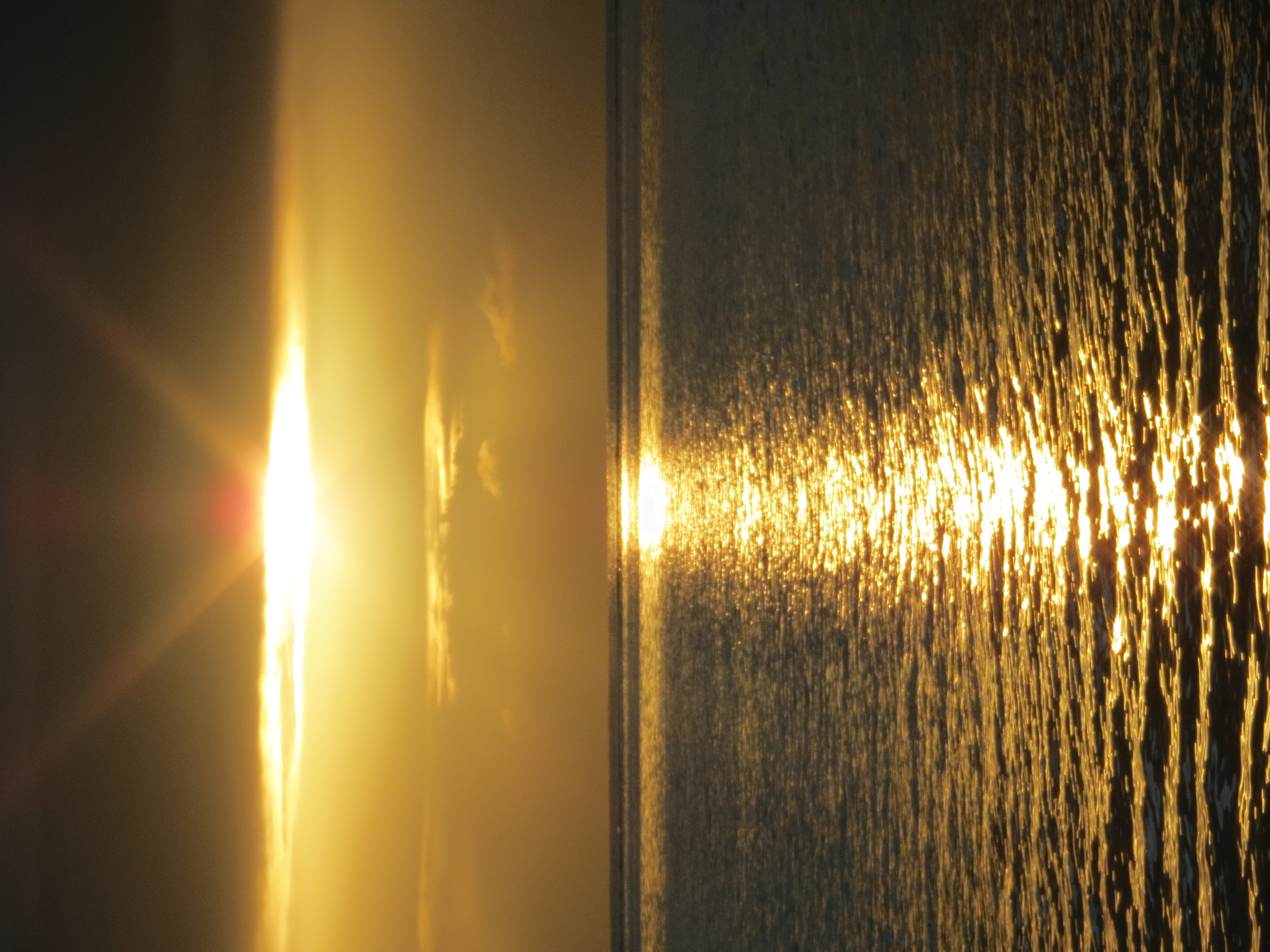 <b>IXY 3 / 2.6MB / 2,736×3,648 / 1/2,500秒 / F6.3 / 0.0EV / ISO160 / WB:オート / 27.2mm</b>