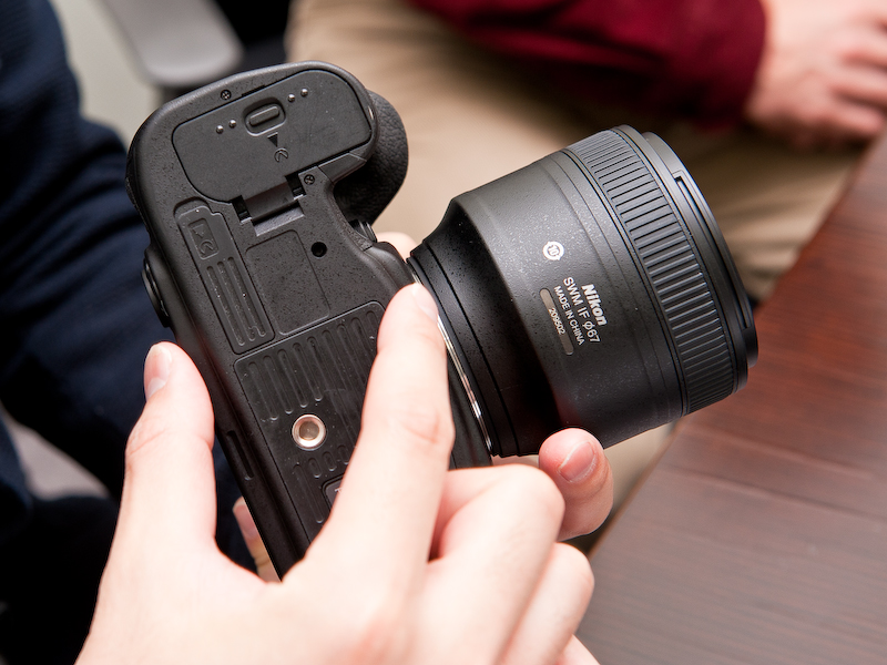 <b>グリップもより握りやすくした</b>