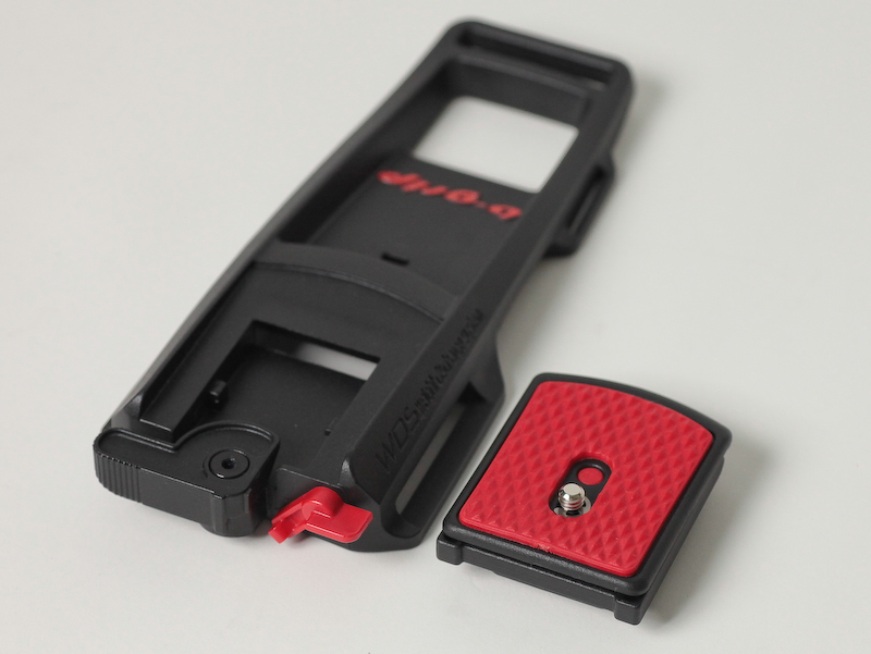 <b>クイックリリースプレートを外したところ</b>