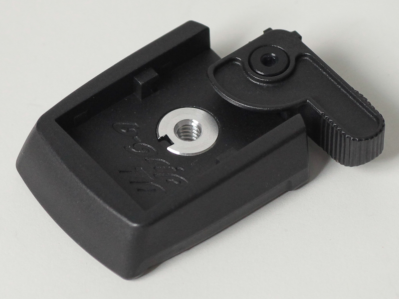 <b>Tripod Adapter</b>