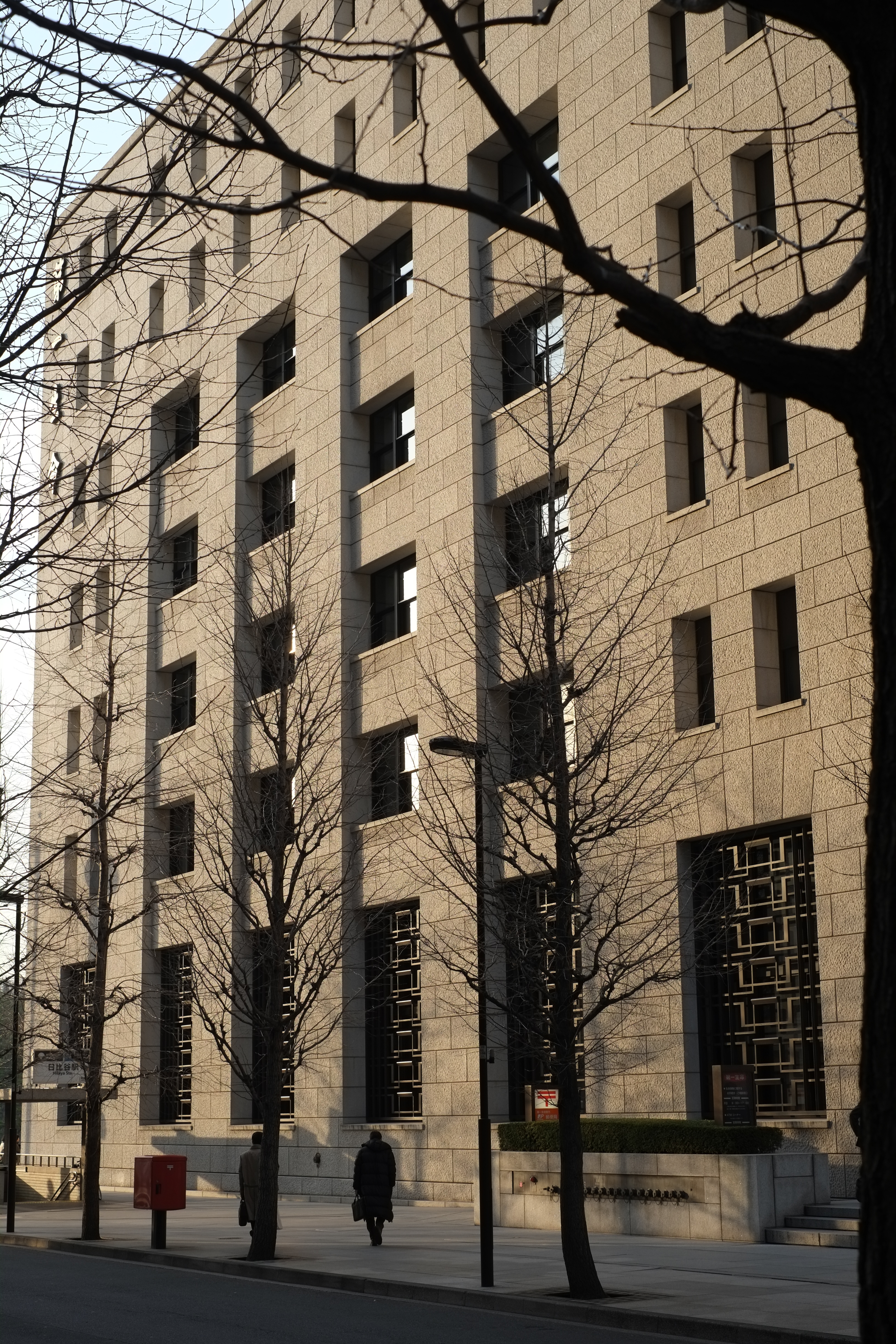 <b>FUJIFILM X-Pro1 / XF 35mm F1.4 R / 約6.6MB / 3,264×4,896 / 1/180秒 / F5.6 / 0.0EV / ISO200 / WB:オート</b>