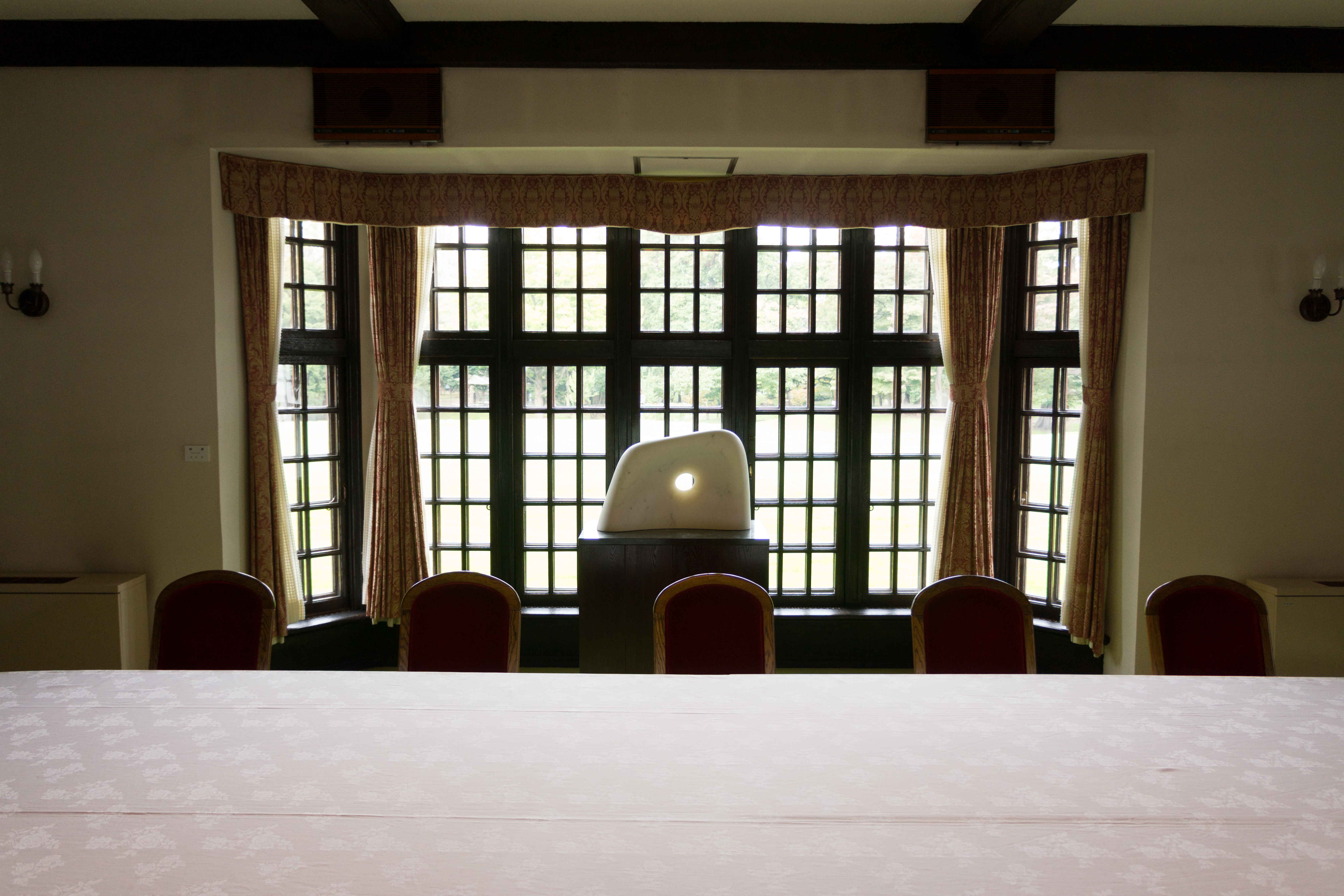 <b>「プロファイル補正を使用」と「色収差を除去」をオンにしたもの。</b>