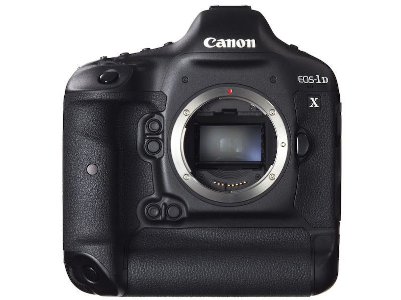 <b>EOS-1D X。価格はオープンプライスで、店頭予想価格は65万円前後の見込み</b>