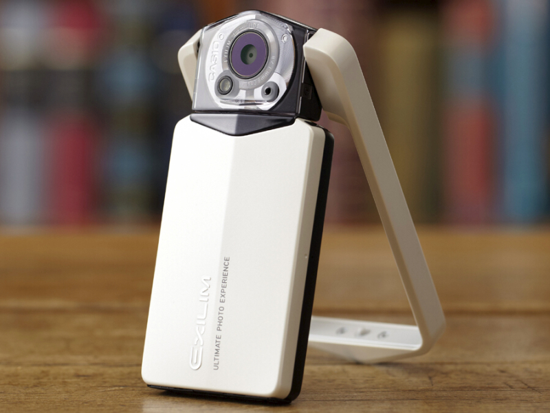 <b>EXILIM EX-TR150</b>