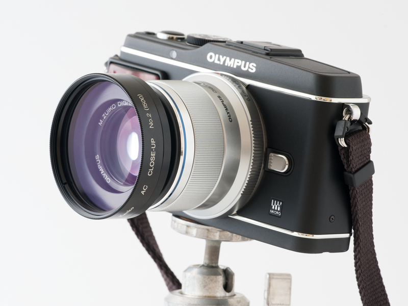 <b>クローズアップレンズを装着したM.ZUIKO DIGITAL 45mm F1.8。まあ、簡易ではあるが、M.ZUIKO ED 60mm F2.8 Macroが発売されるまでのあいだはこれで遊ぼうと思っている。</b>