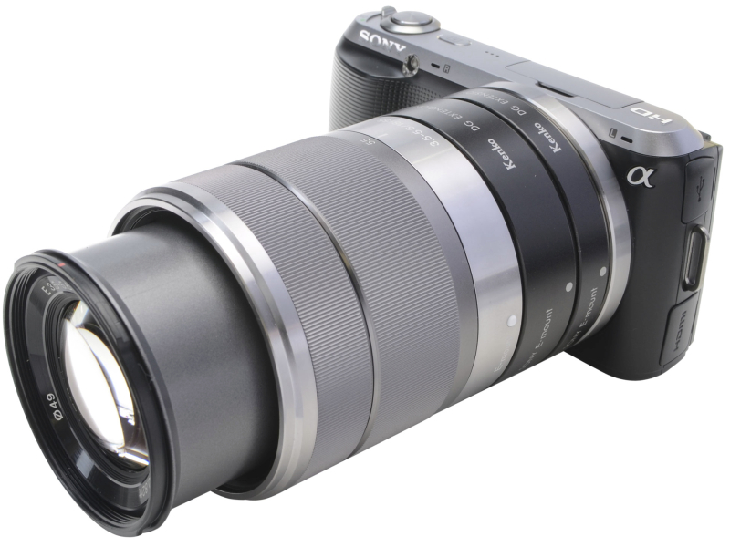 <b>ソニーNEX-C3への装着例</b>