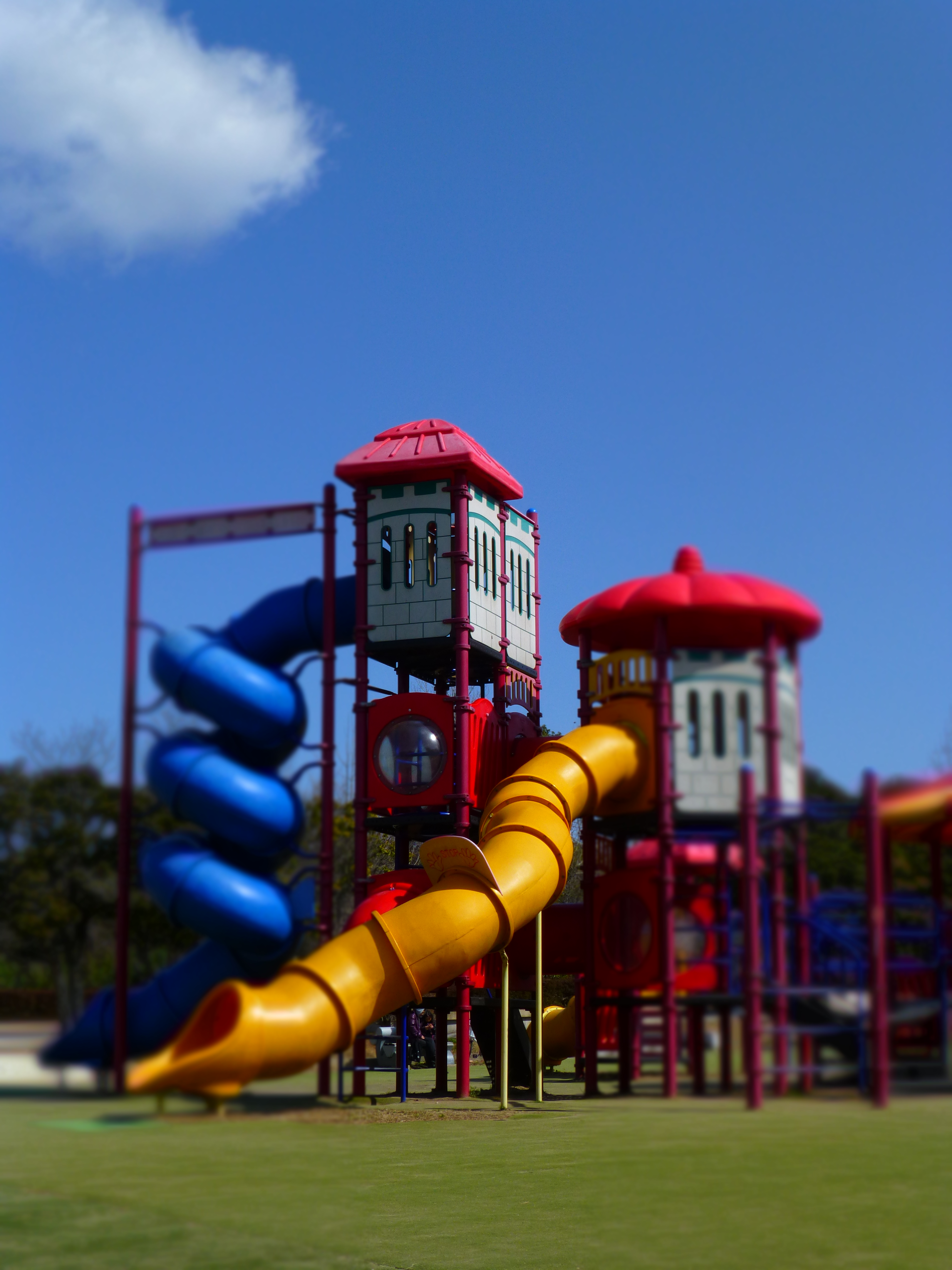 <b>クリエイティブコントロール:ジオラマ / DMC-TZ30 / 約2.7MB / 3,240×4,320 / 1/1,000秒 / F4.7 / -0.3EV / ISO100 / WB:オート / 10.3mm</b>