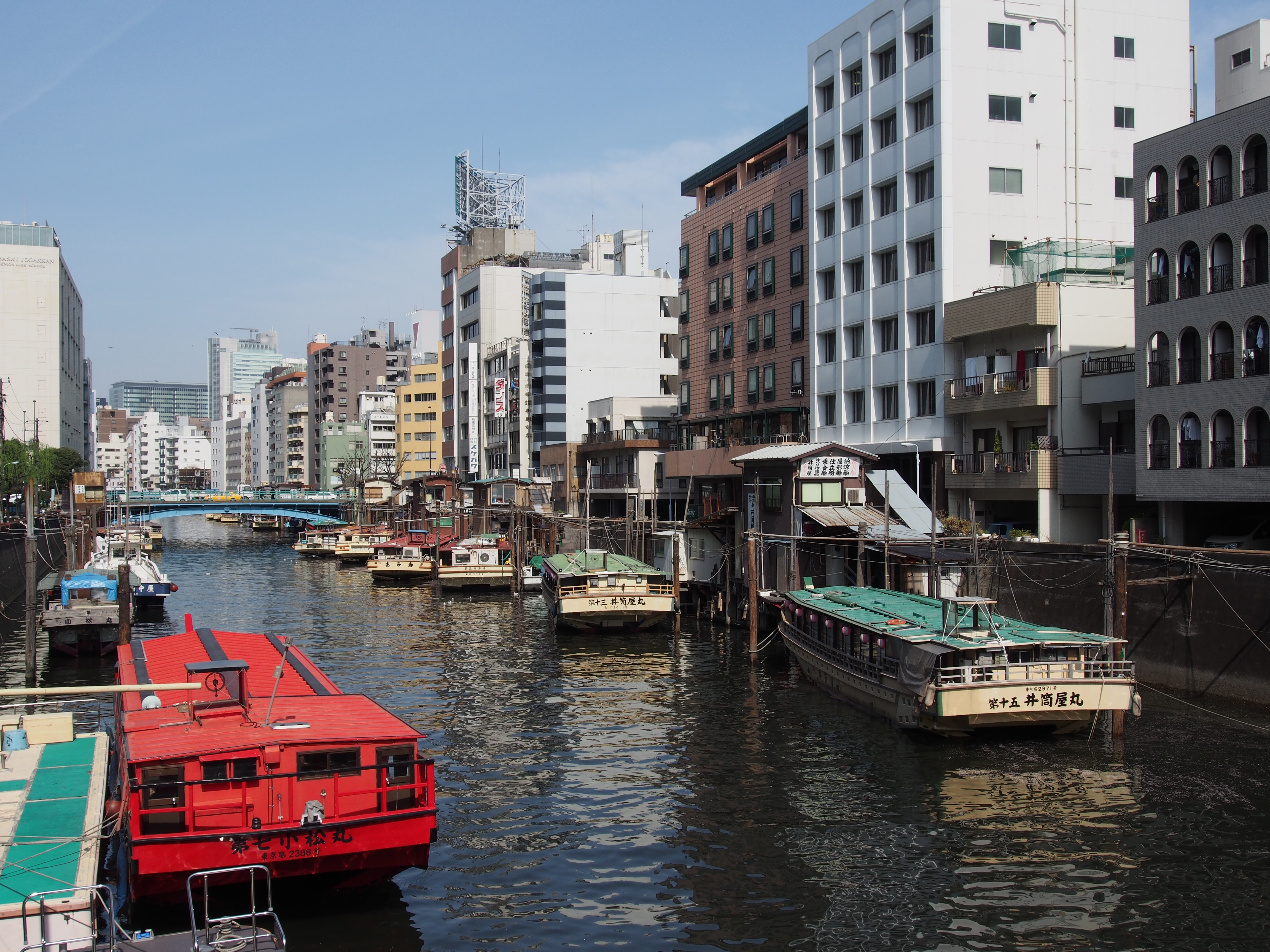 <b>通常撮影 / E-M5 / M.ZUIKO DIGITAL ED 12-50mm F3.5-6.3 EZ / 約7.6MB / 4,608×3,456 / 1/640秒 / F8 / 0.0EV / ISO200 / WB:オート / 19mm</b>