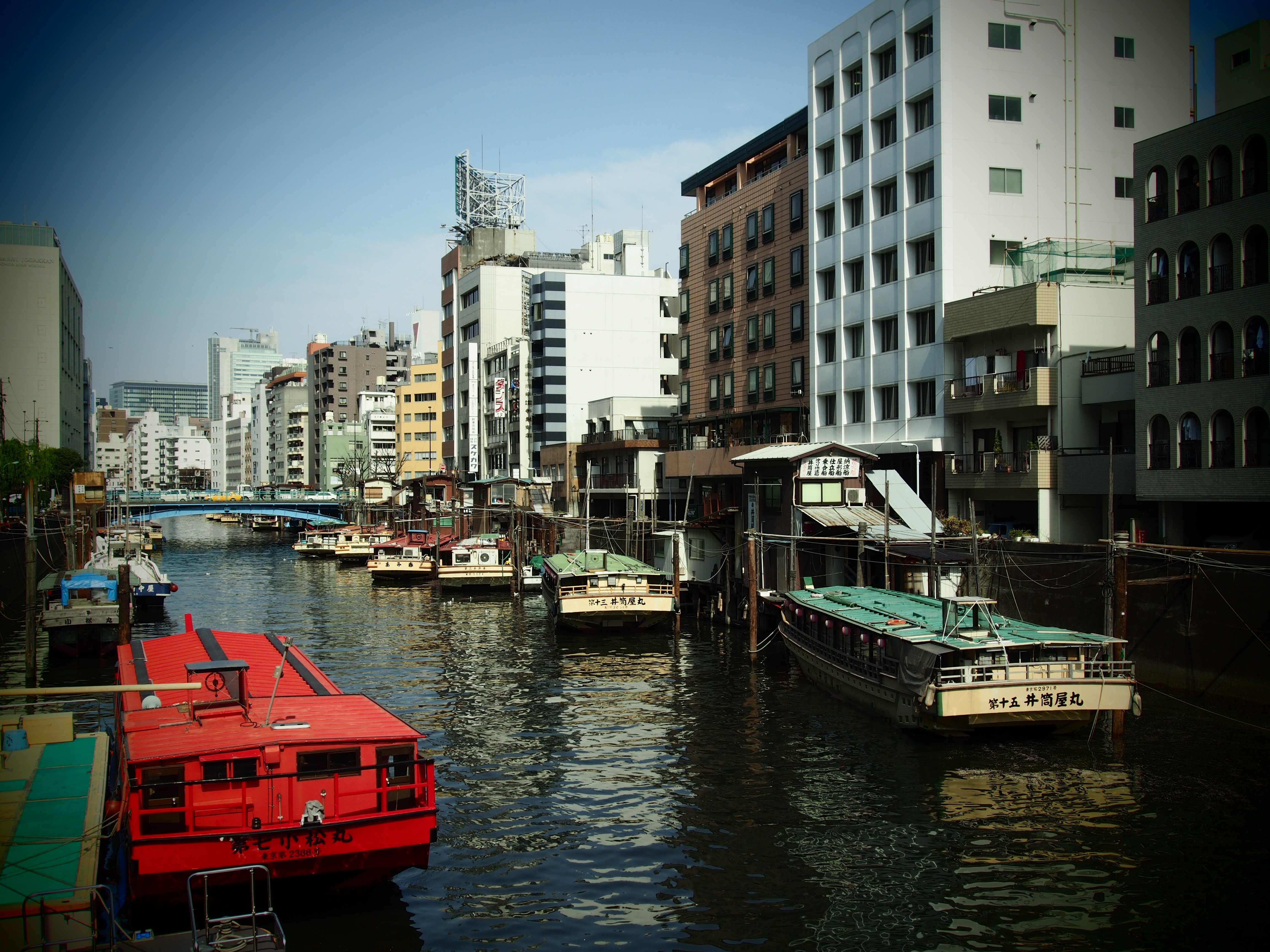 <b>アートフィルター：トイフォト / E-M5 / M.ZUIKO DIGITAL ED 12-50mm F3.5-6.3 EZ / 約7.8MB / 4,608×3,456 / 1/640秒 / F8 / 0.0EV / ISO200 / WB:オート / 19mm</b>