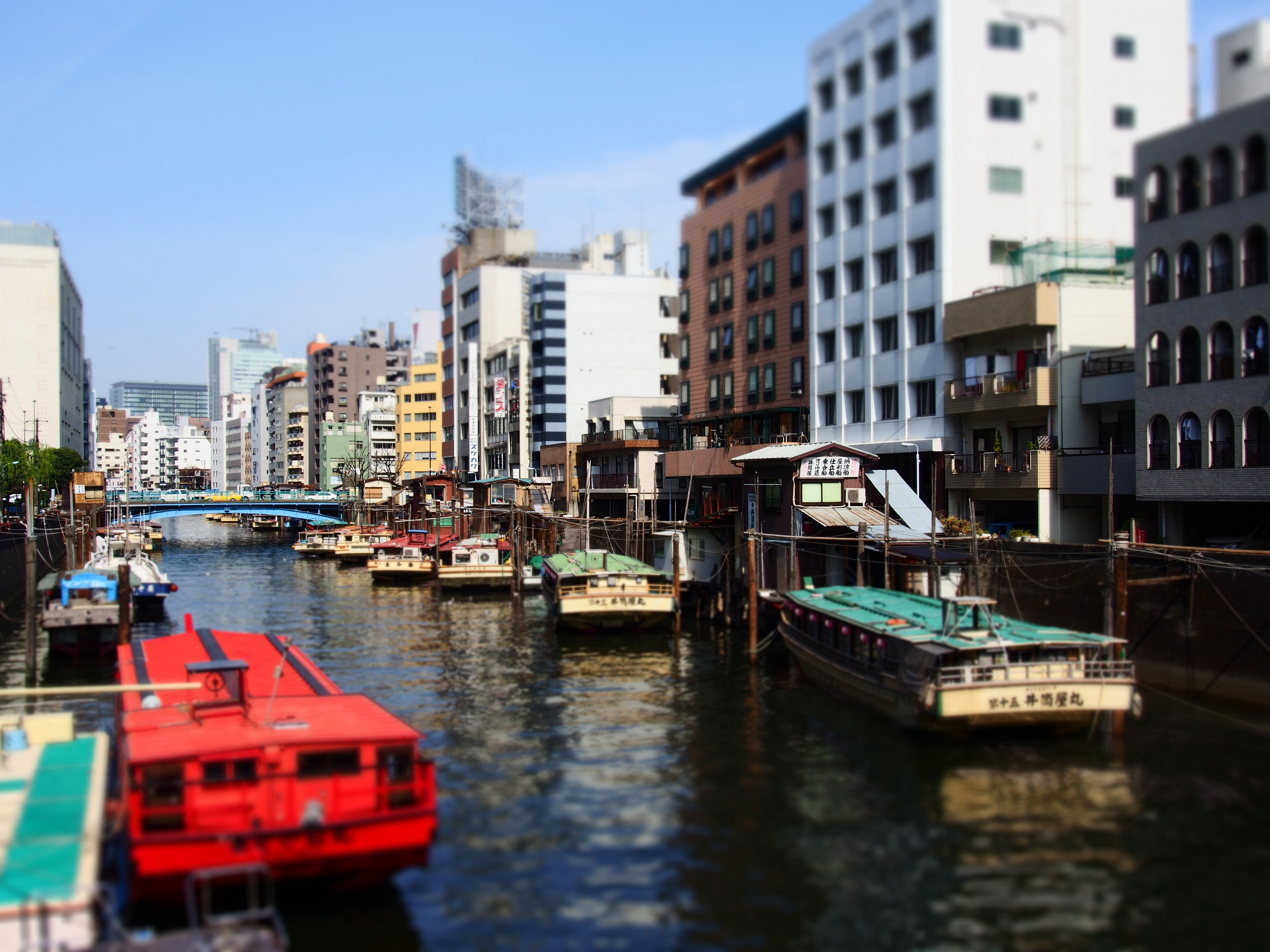 <b>アートフィルター：ジオラマ / E-M5 / M.ZUIKO DIGITAL ED 12-50mm F3.5-6.3 EZ / 約8.1MB / 4,608×3,456 / 1/640秒 / F8 / 0.0EV / ISO200 / WB:オート / 19mm</b>