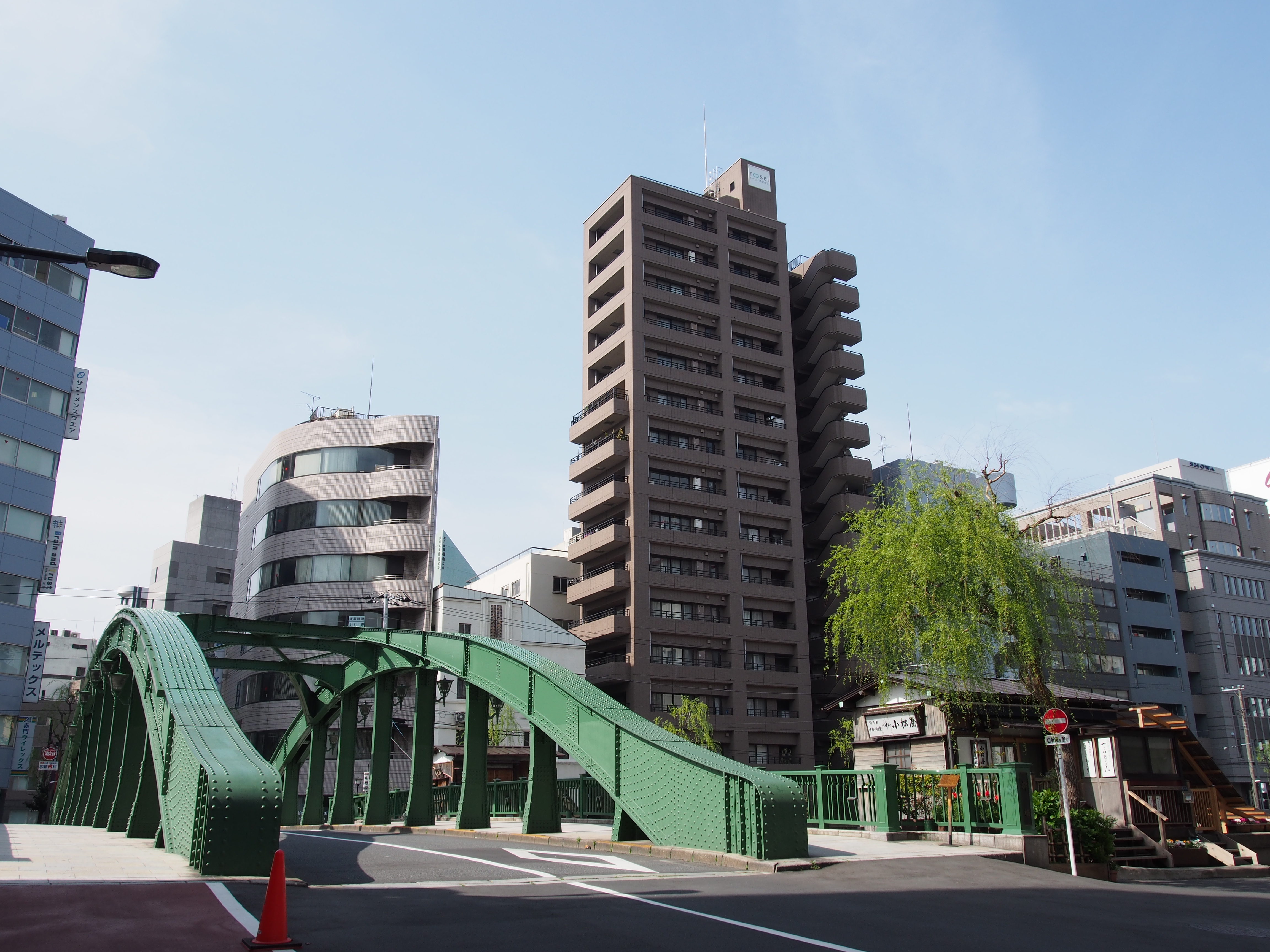 <b>E-M5 / M.ZUIKO DIGITAL ED 12-50mm F3.5-6.3 EZ / 約7.4MB / 4,608×3,456 / 1/320秒 / F8 / +0.3EV / ISO200 / WB:オート / 15mm</b>