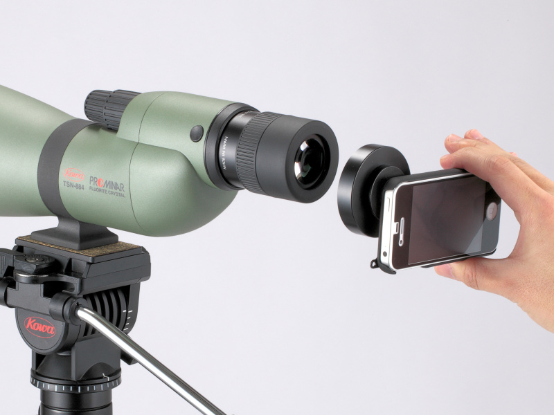 <b>デジタルカメラアダプターを介して取り付ける</b>