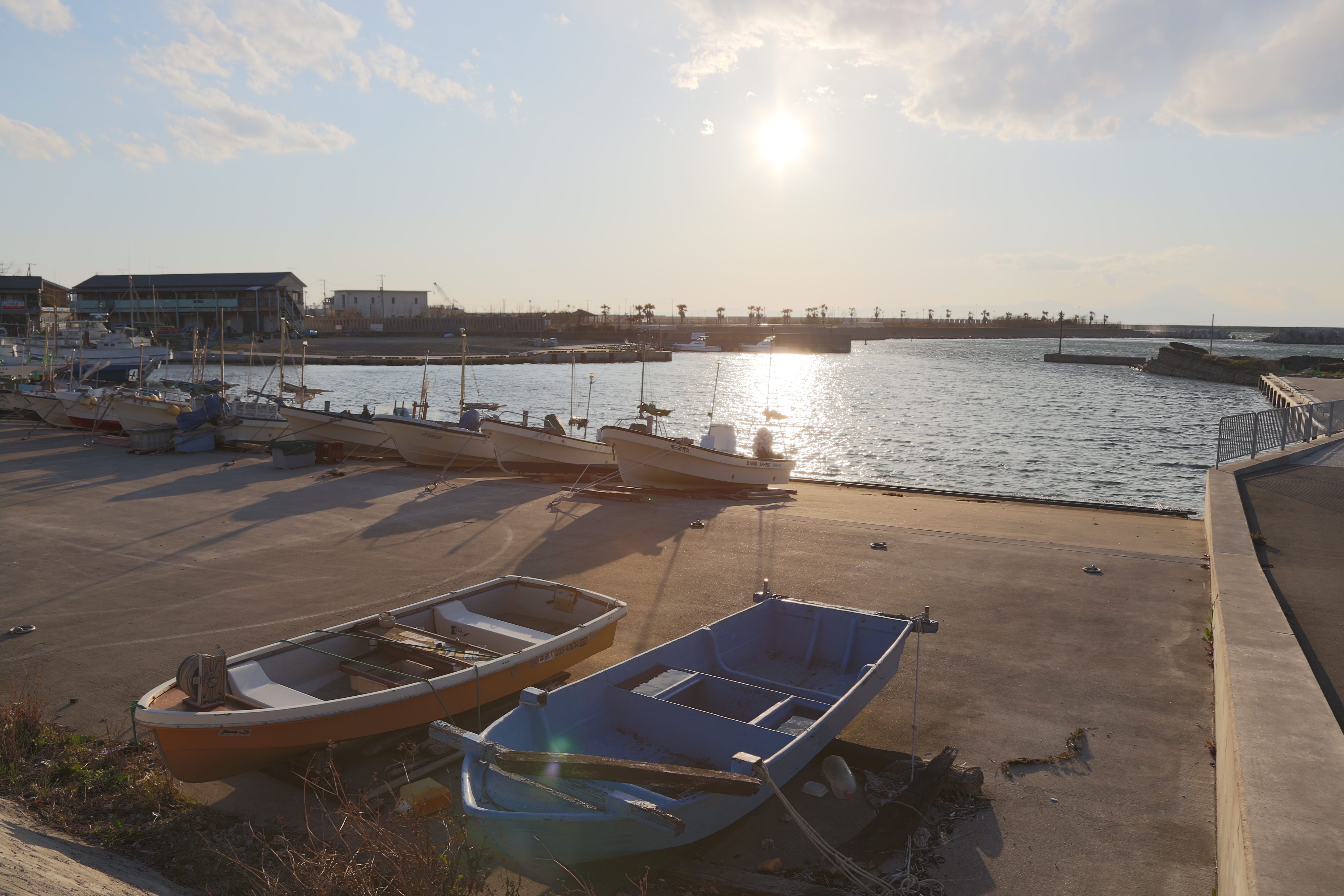 <b>HDR:オン（ナチュラル、露出振り幅±3EV） / EOS 5D Mark III / EF 24-105mm F4 L IS USM / 約5.6MB / 5,760×3,840 / 1/400秒 / F8 / -1.0EV / ISO200 / WB:オート / 24mm</b>