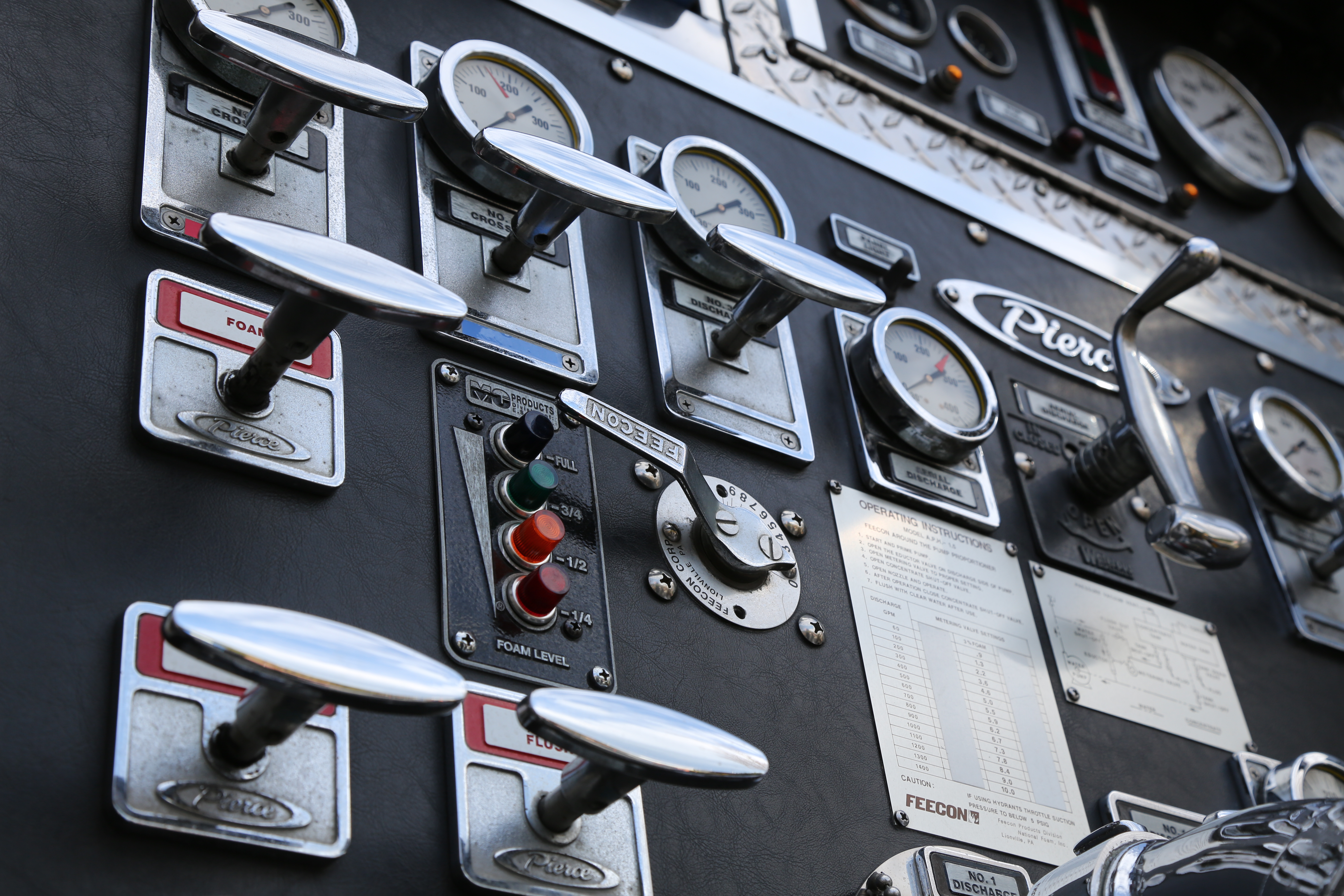 <b>EOS 5D Mark III / EF 24-105mm F4 L IS USM / 約6.5MB / 5,760×3,840 / 1/200秒 / F8 / 0.0EV / ISO200 / WB:オート / 55mm</b>