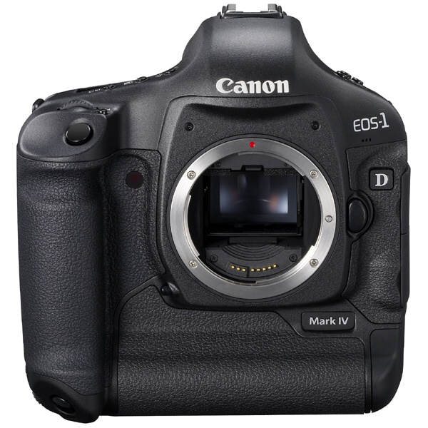 <b>EOS-1D Mark IV。APS-H相当の有効1,610万画素CMOSセンサーを搭載するプロ機。発売は2009年12月。2011年10月に新モデル「EOS-1D X」（35mmフルサイズ相当）が発表済み</b>