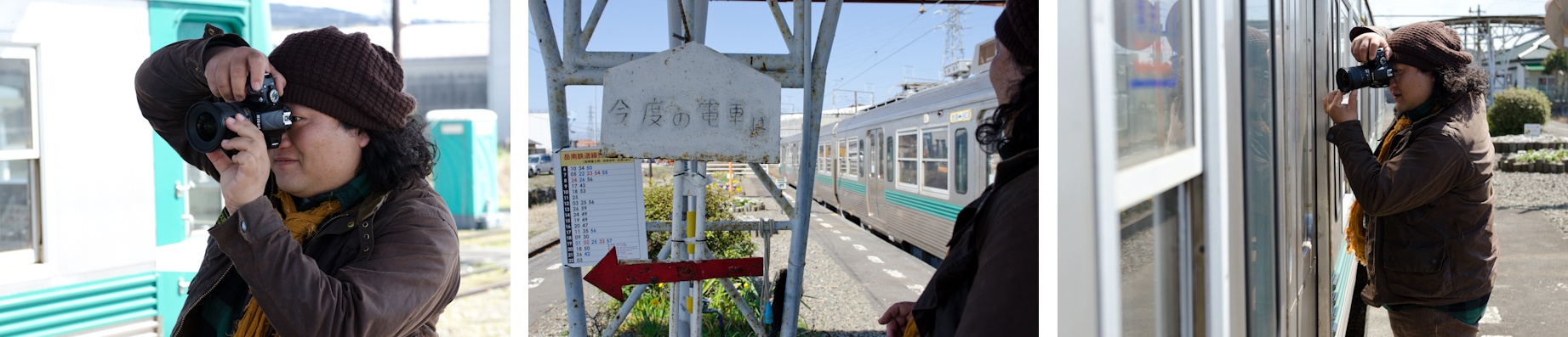 <b>今回の取材は静岡県にある大井川鉄道を走る蒸気機関車(SL)の撮影がメインだが、それだけじゃない。カタログなどに使う作例写真も押さえるので、いろんなタイプのカットを撮るというわけで、まず最初に訪れたのは富士市にある新幹線の撮影ポイント。快晴で富士山もクッキリの撮影日和で、アマチュア写真家の人もたくさん来ていて、中井さんを見つけるとみんな話しかけてきたりサインを求めていた。撮影現場でボクなら無理だが、さすが中井さんはいつものニコニコ顔で丁寧に応じていた。その次は岳南鉄道の江尾駅。ここはいかにも「ゆる鉄」撮影向けののんびりしたムードの沿線と駅。のほほーんだね。</b>