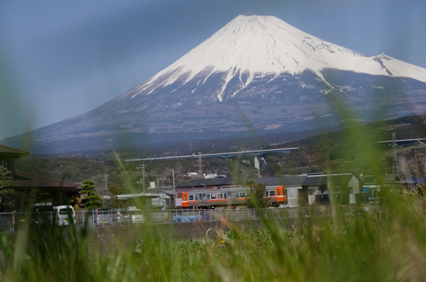<b>「はげしく左に傾いています。性根が曲がっている可能性があります。心を入れ替えましょう!」</b>