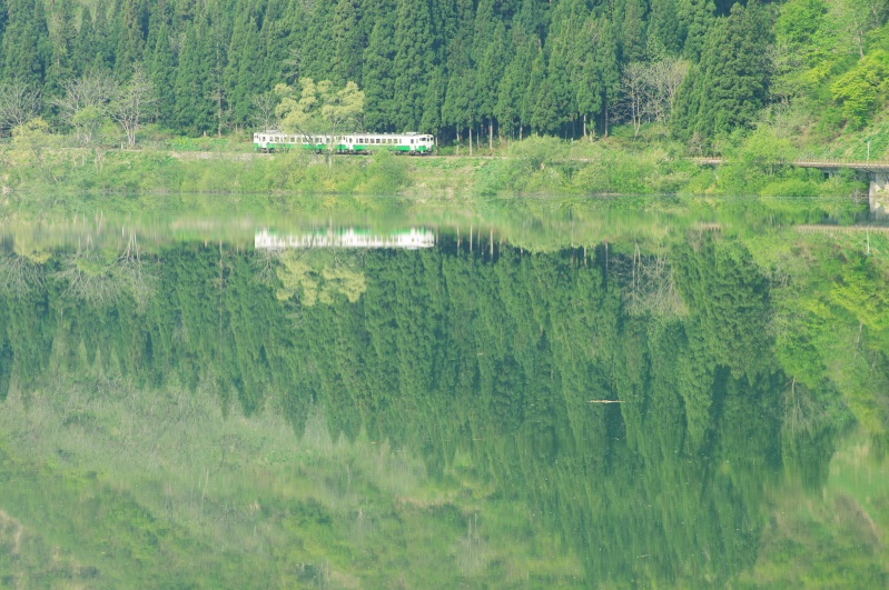 <b>「1日1鉄」シリーズより (c)中井精也</b>