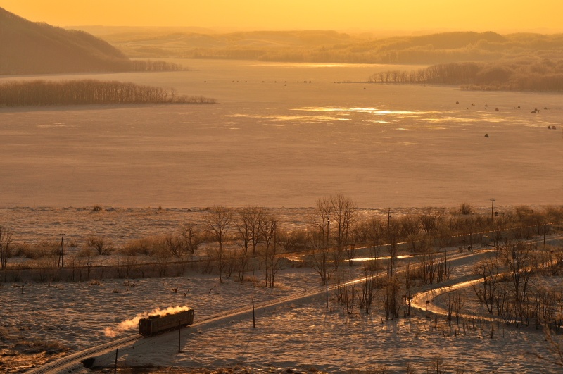 <b>「1日1鉄」シリーズより (c)中井精也</b>