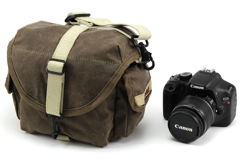 <b>ドンケF-8ワックスウェアスモール・ショルダーバッグ</b>