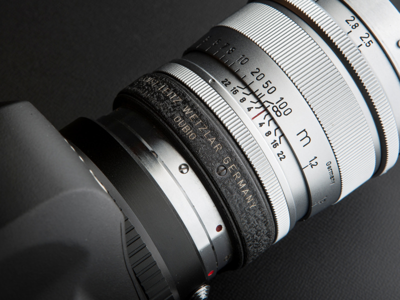 <b>中間リングのOUBIOは、レンズと別売りになっていることが多い。購入時にはリングの有無を確認しよう</b>