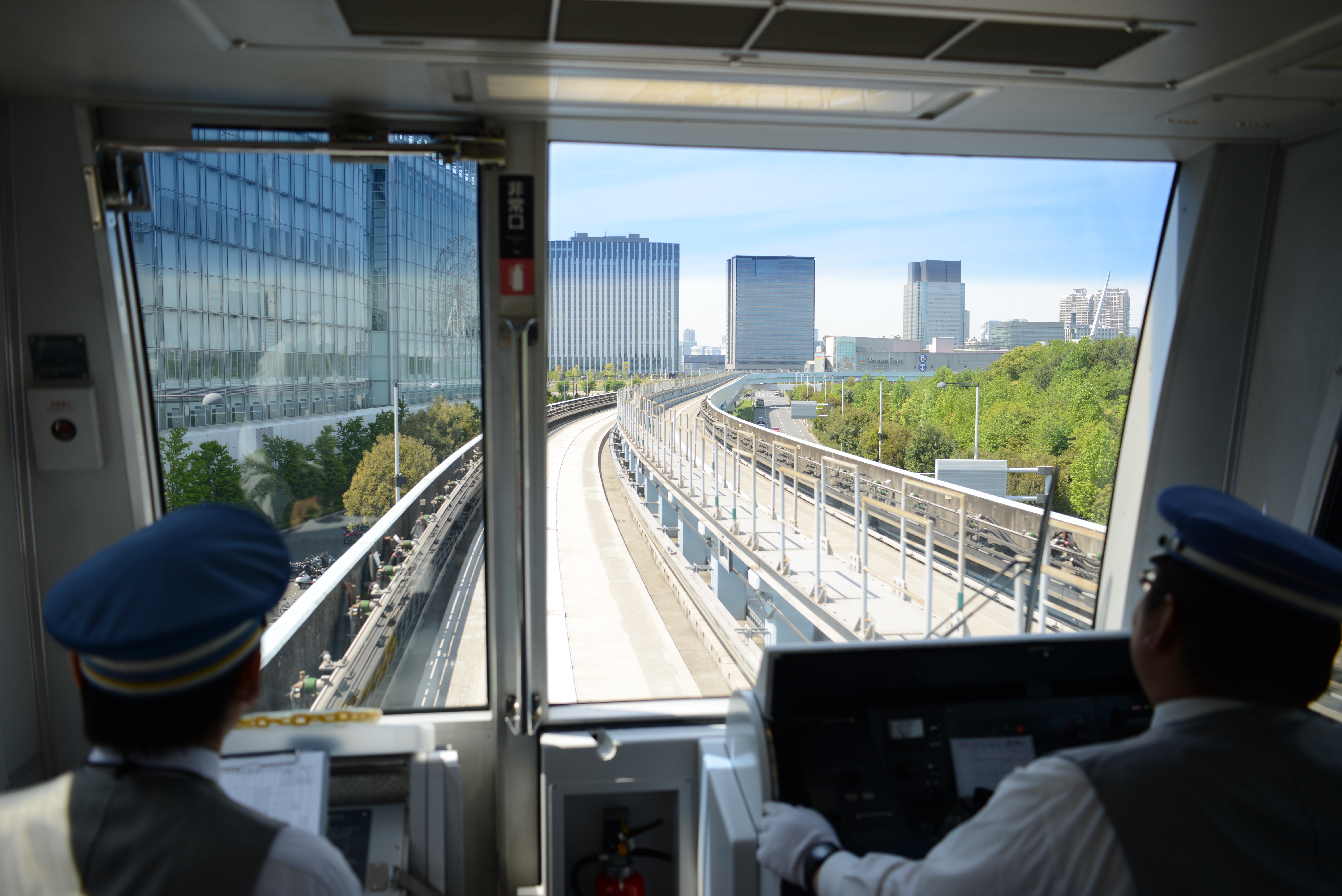 <b>D800 / COLOR-SKOPAR 28mm F2.8 SL II N / 約12.7MB / 7,360×4,912 / 1/400秒 / F4 / +1.3EV / ISO100 / 28mm</b>