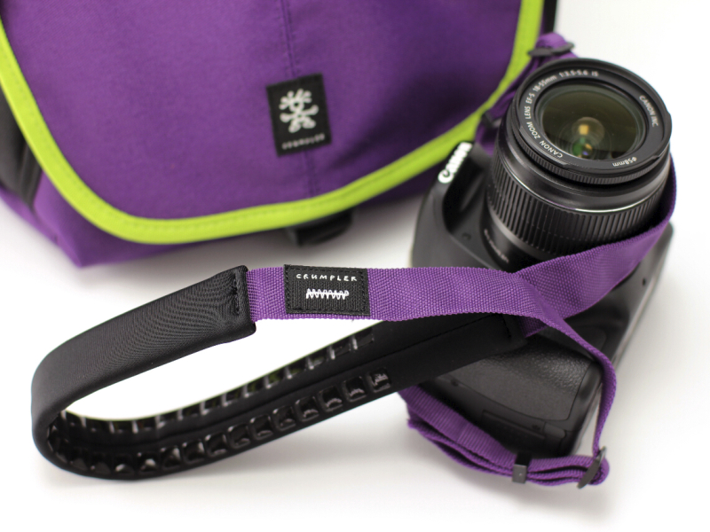 <b>ブラック/パープル</b>