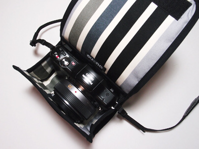 <b>パワーズームレンズキット用はLUMIX G 20mm F1.7 ASPH.装着状態にも対応</b>