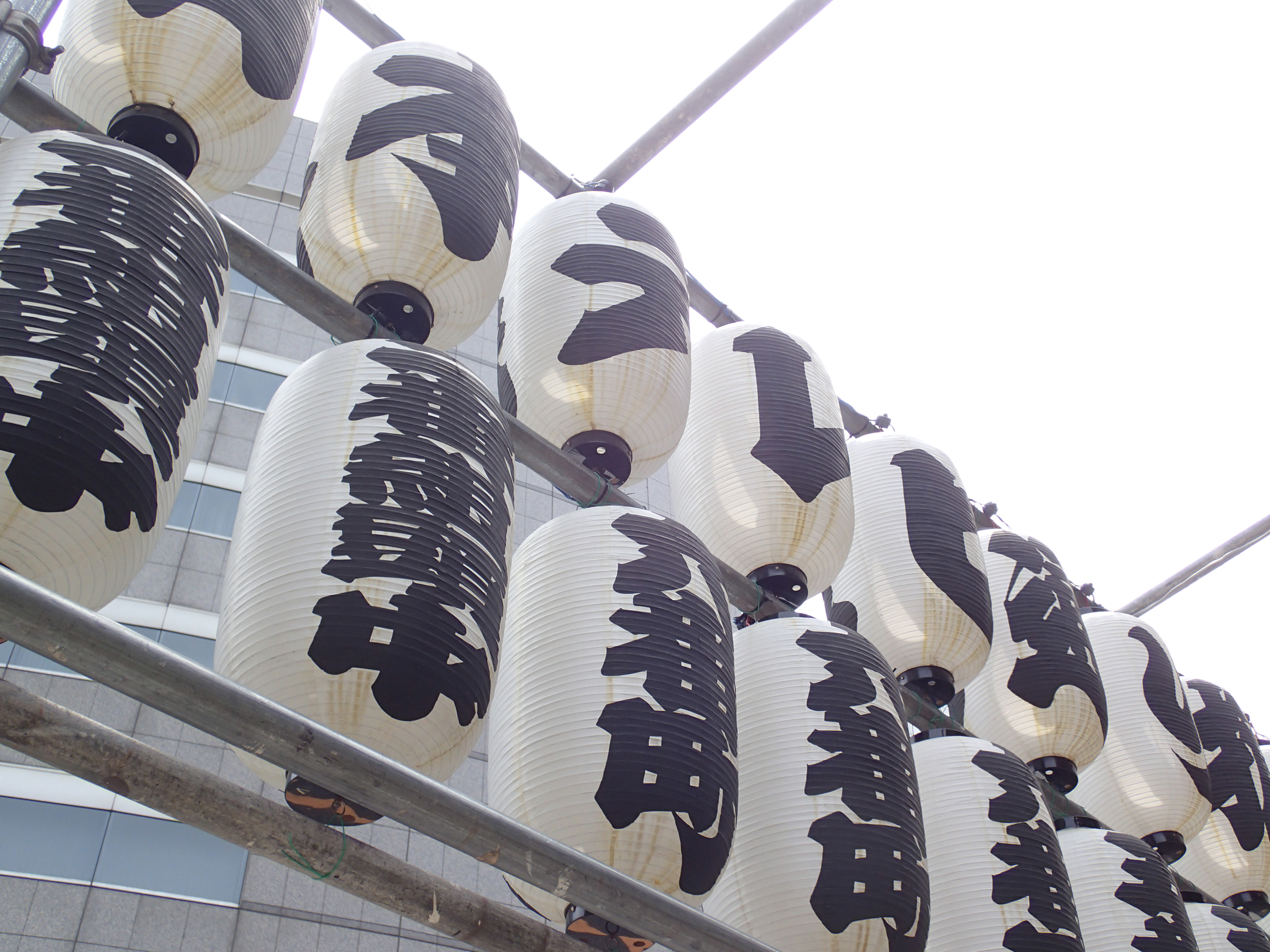 <b>TG-1 / Pモード / F3.5 / 1/400秒 / +1.3EV / ISO100 / WB:オート / 6.9mm（38mm相当）</b>