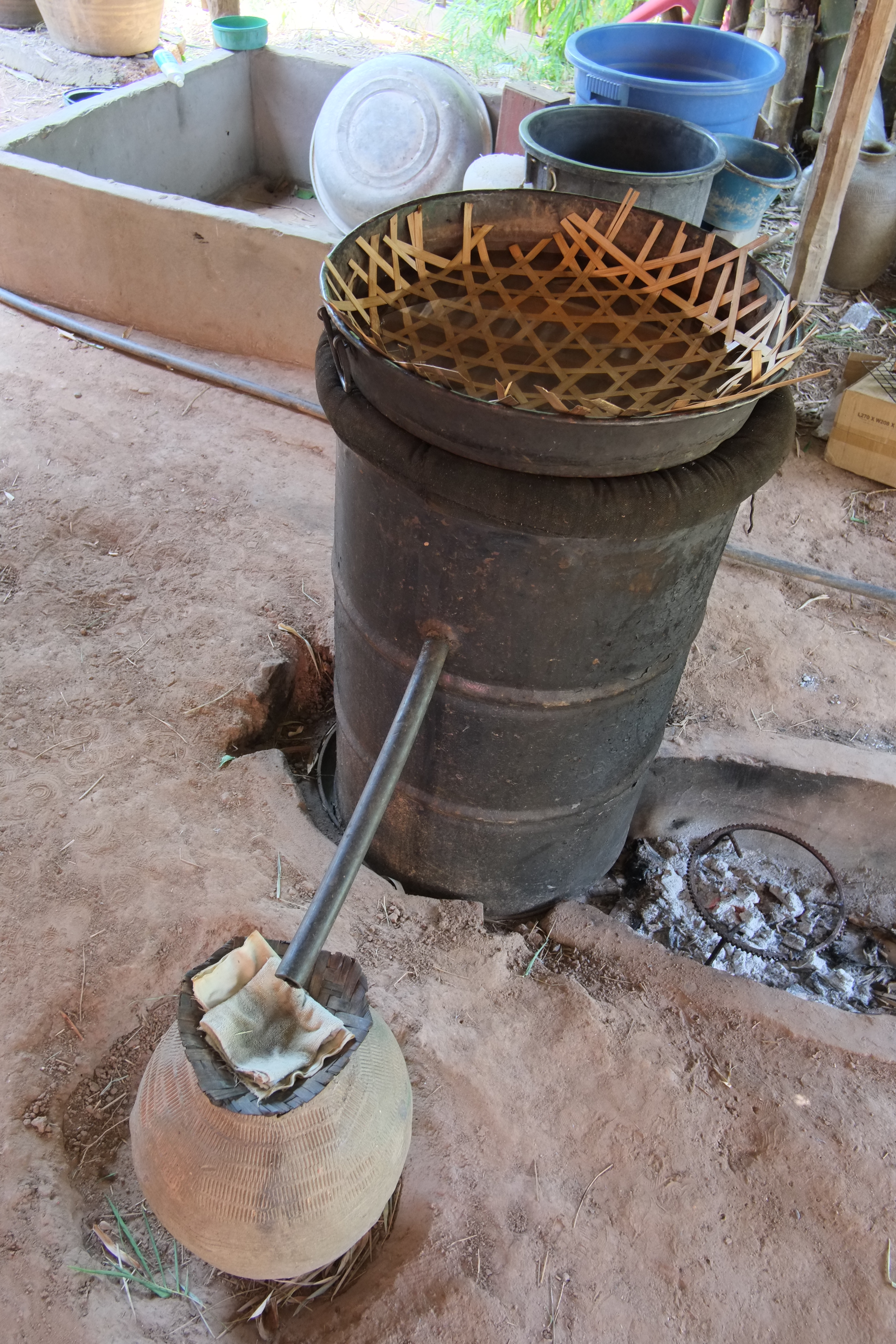 <b>FUJIFILM X-Pro1 / XF 18mm F2 R / 約5.7MB / 4,896×3,264 / 1/52秒 / F5.6 / -0.3EV / ISO1600 / WB:オート / 18mm</b>