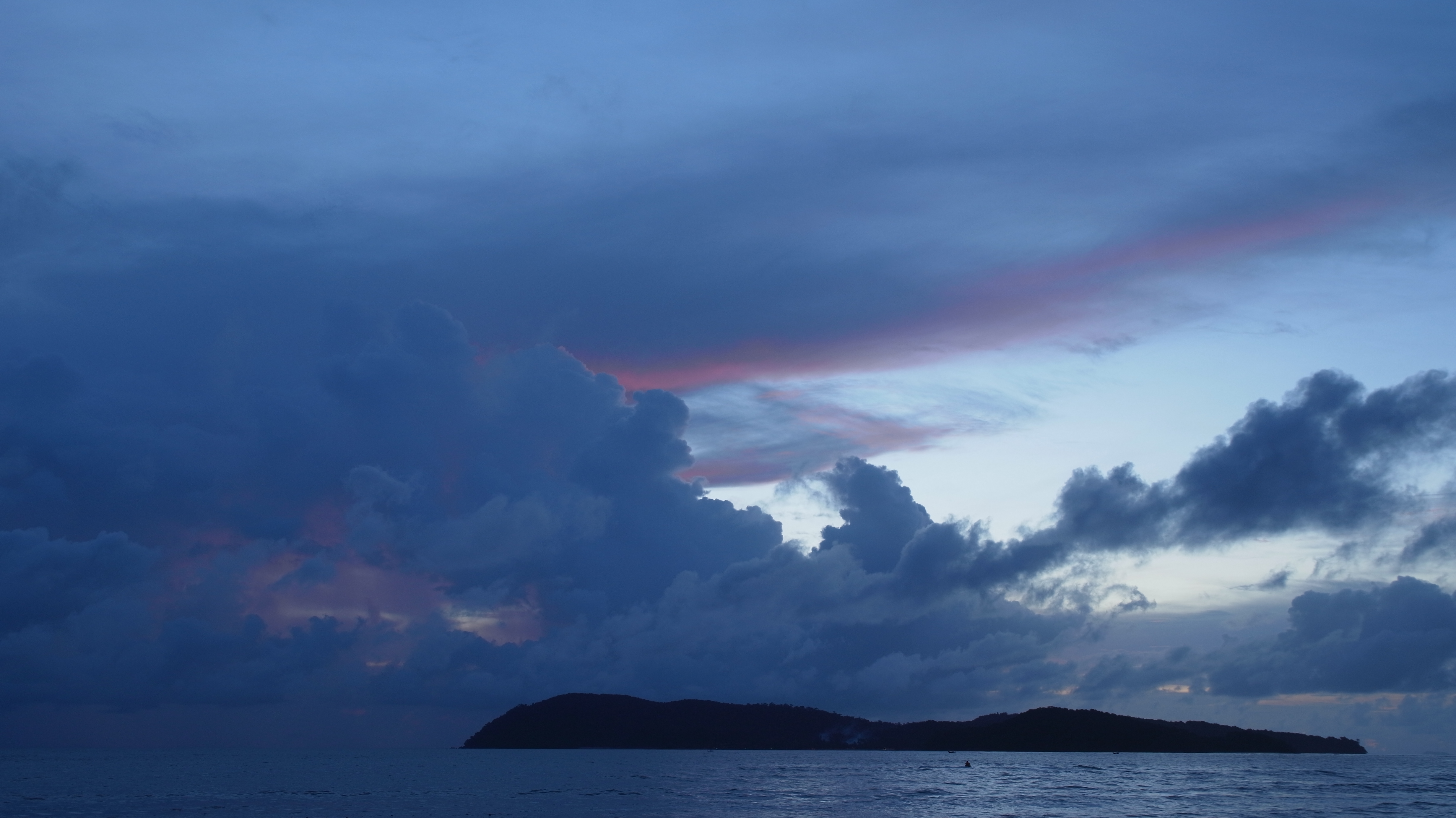 <b>RICOH LENS A16 24-85mm F3.5-5.5 / 約4.1MB / 4928x2768 / 1/23秒 / F5.1 / -0.3EV / ISO200 / WB:屋外 / 27.3mm</b>