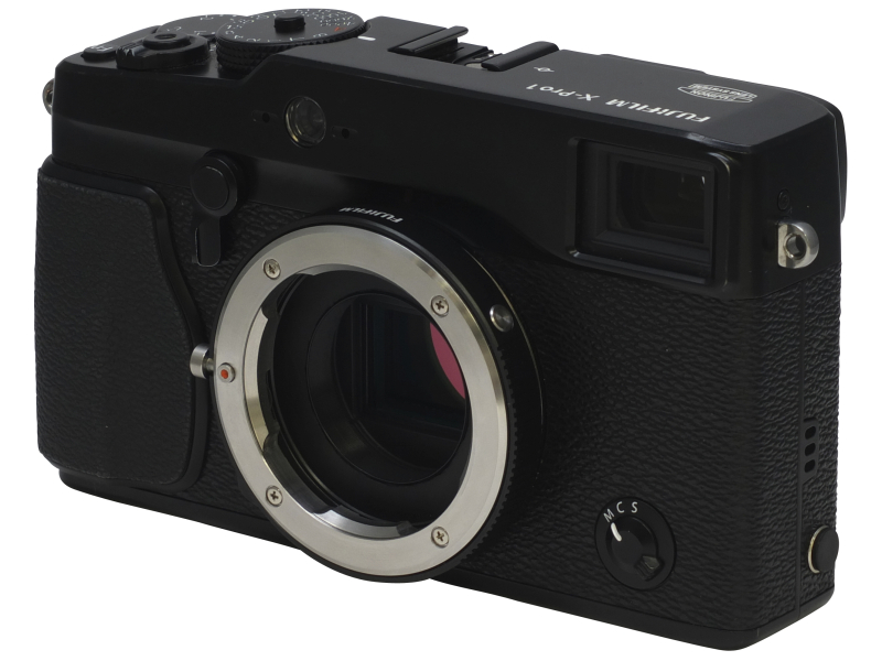 <b>フジフイルムMマウントアダプターを装着したFUJIFILM X-Pro1</b>