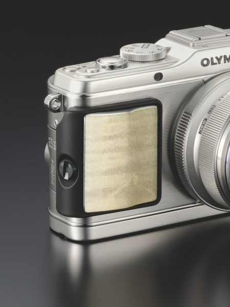 <b>カーリーメープルの装着例</b>