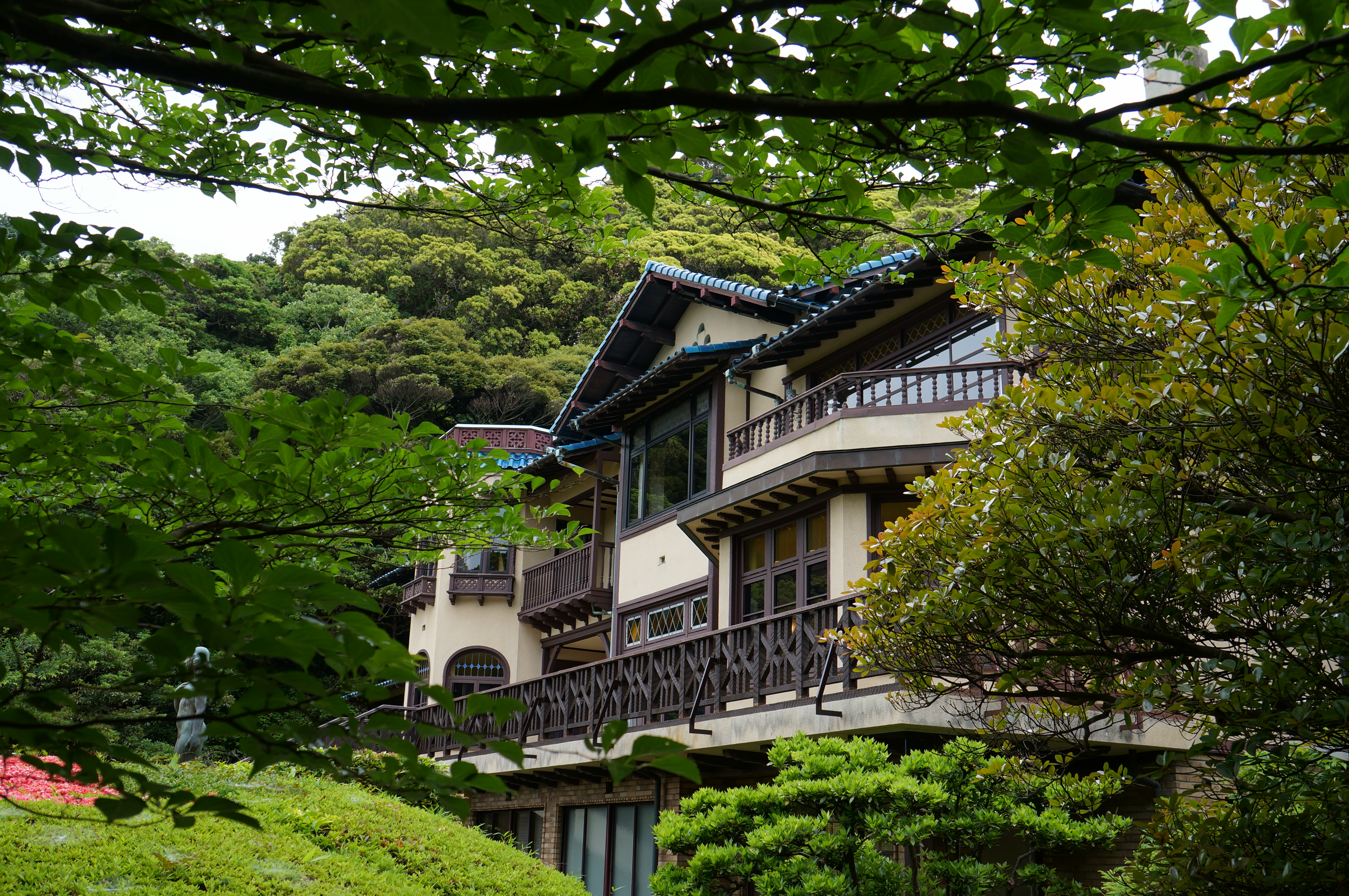 <b>NEX-F3 / E 18-55mm F3.5-5.6 OSS / 約7.5MB / 4,912×3,264 / 1/125秒 / F5.6 / 0EV / ISO200 / プログラムAE / WB：太陽光 / 23mm</b>