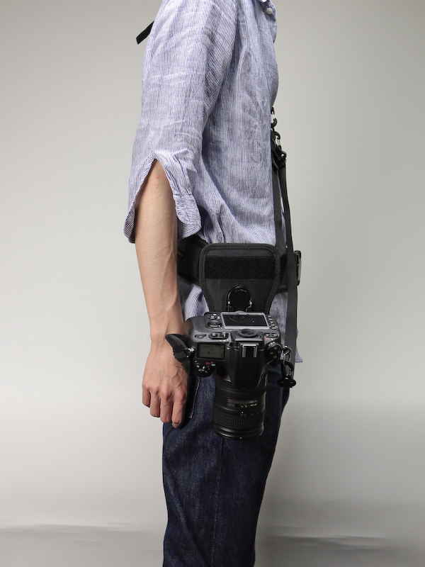 <b>カメラをアングルカメラハブで装着したところ</b>