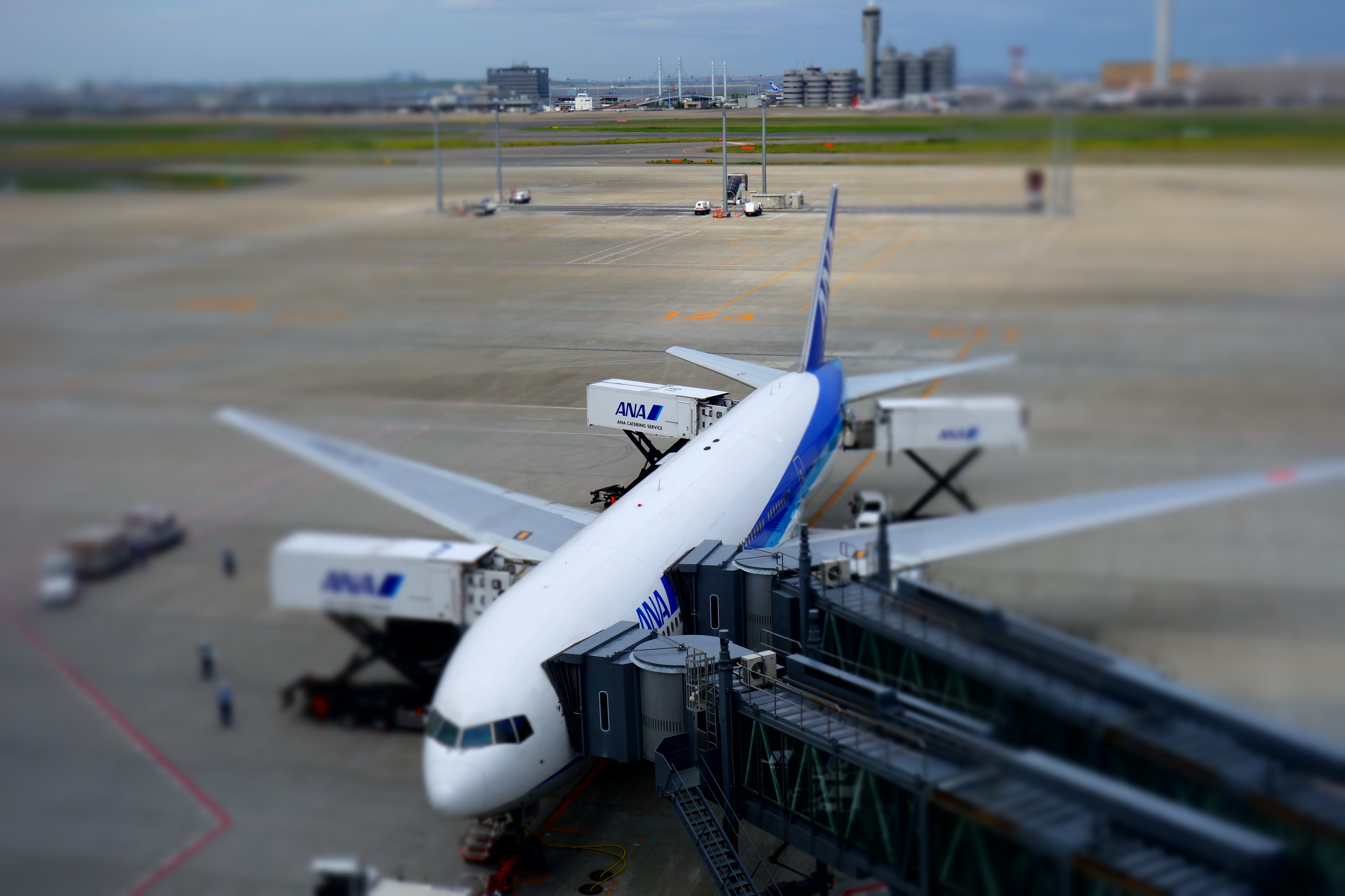 <b>ピクチャーエフェクト：ミニチュア：（中/縦） / DSC-RX100 / 約2.5MB / 5,472×3,648 / 1/1,600秒 / F5.6 / 0EV / ISO200 / 17.6mm</b>