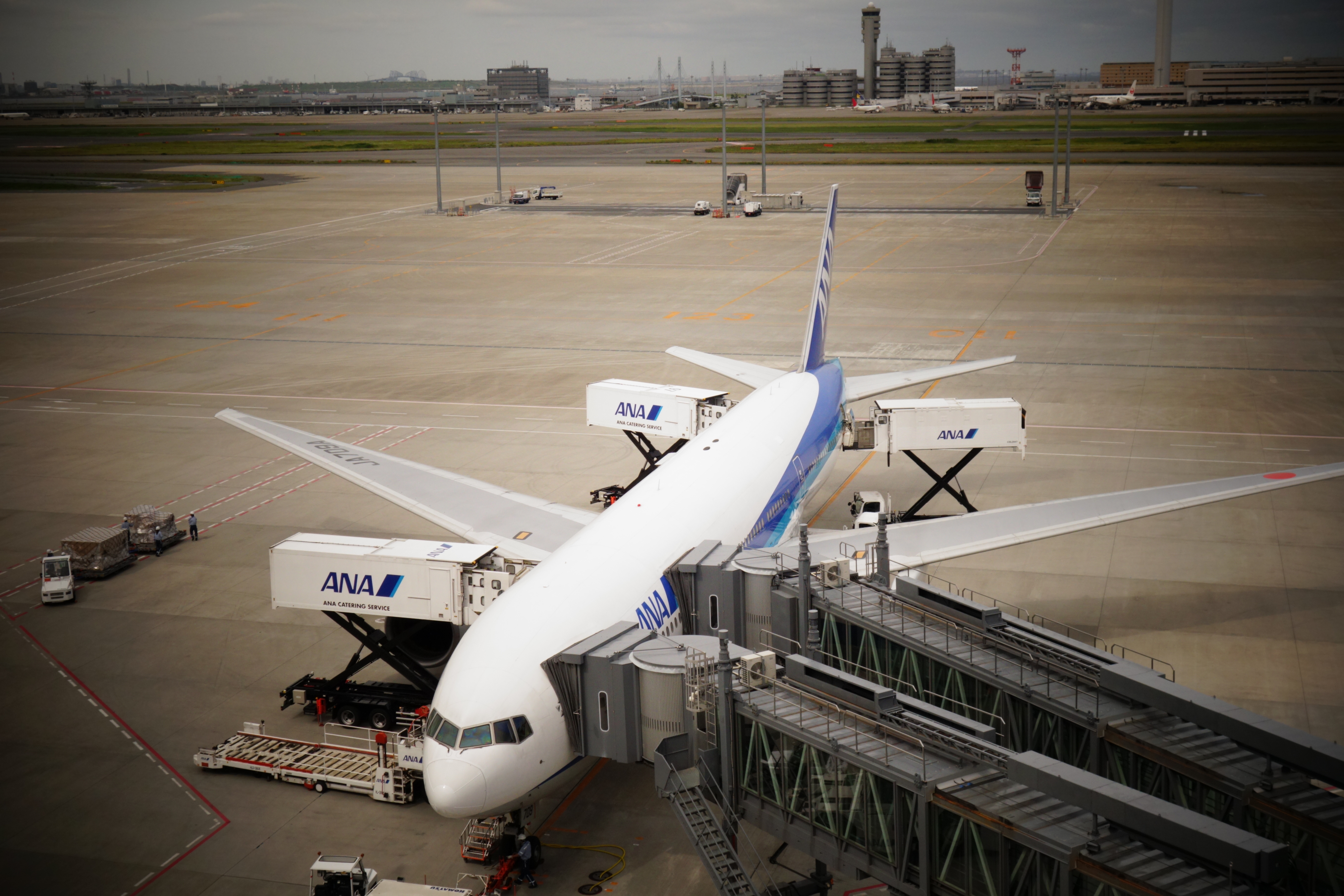 <b>ピクチャーエフェクト：トイカメラ（ウォーム） / DSC-RX100 / 約4.5MB / 5,472×3,648 / 1/2.000秒 / F5.6 / 0EV / ISO200 / 17.6mm</b>