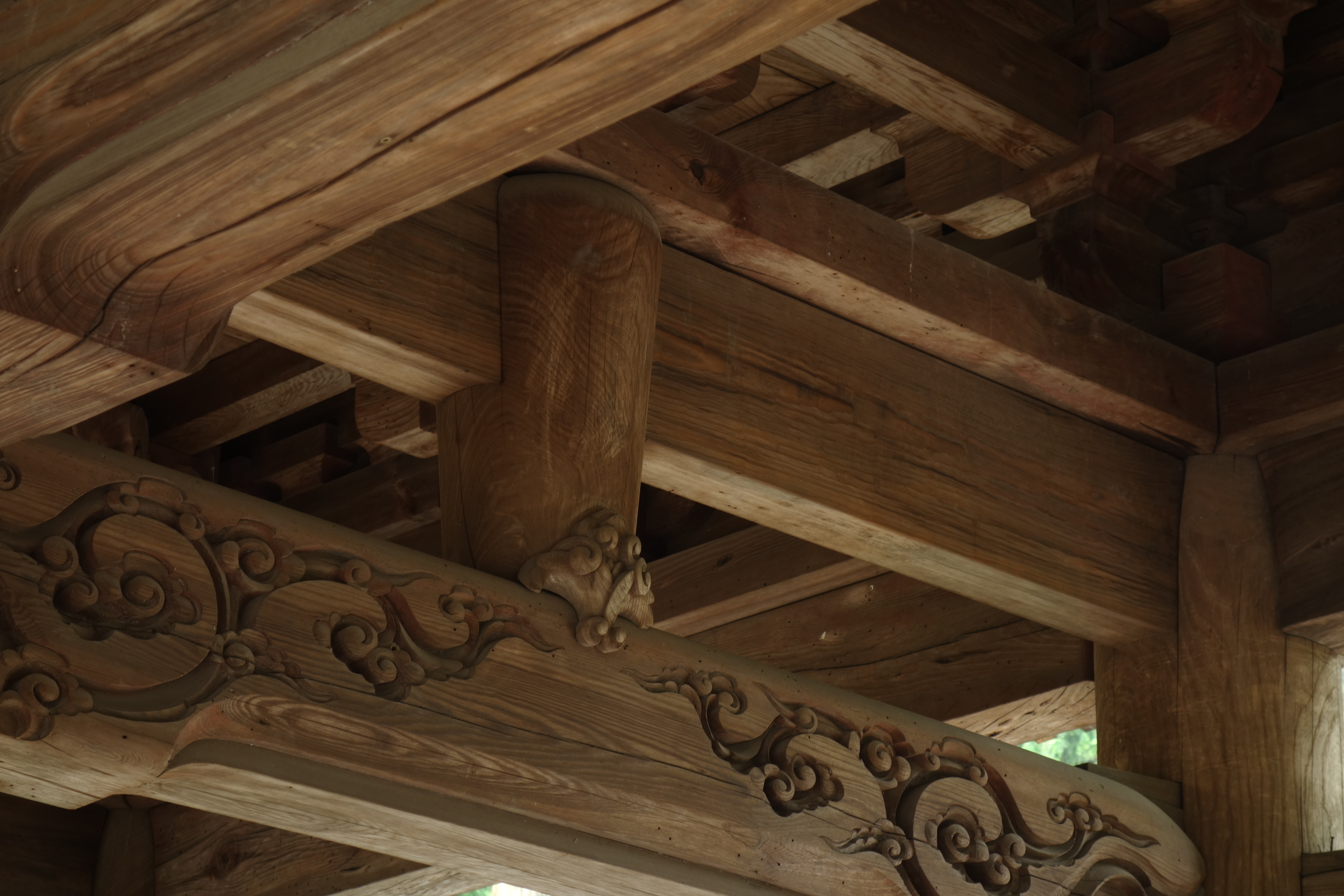 <b>ISO80（拡張） / DSC-RX100 / 約4.4MB / 5,472×3,648 / 1/1.2秒 / F5.6 / -1EV / 37mm</b>