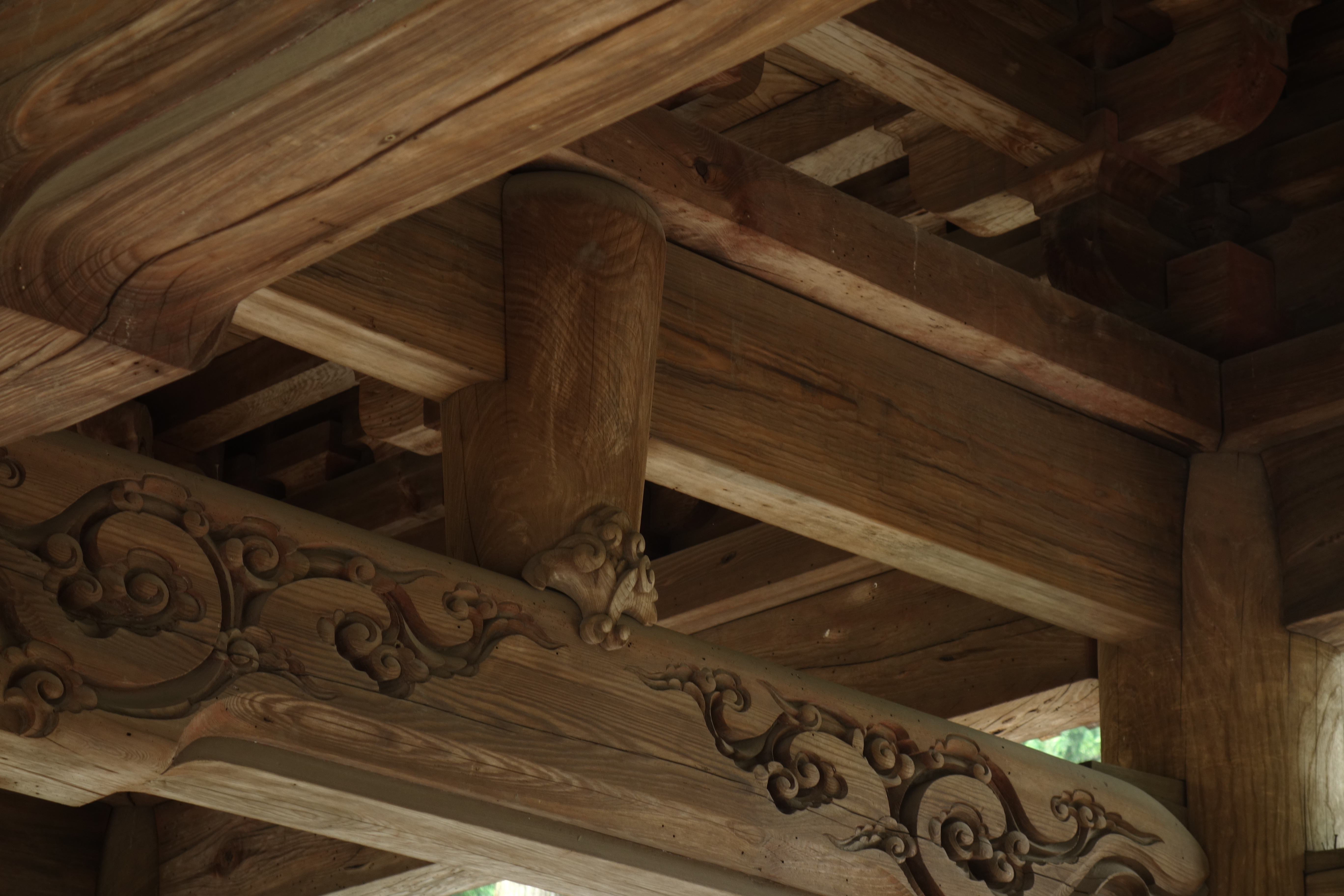 <b>ISO100（拡張） / DSC-RX100 / 約4.6MB / 5,472×3,648 / 1/1.6秒 / F5.6 / -1EV / 37mm</b>