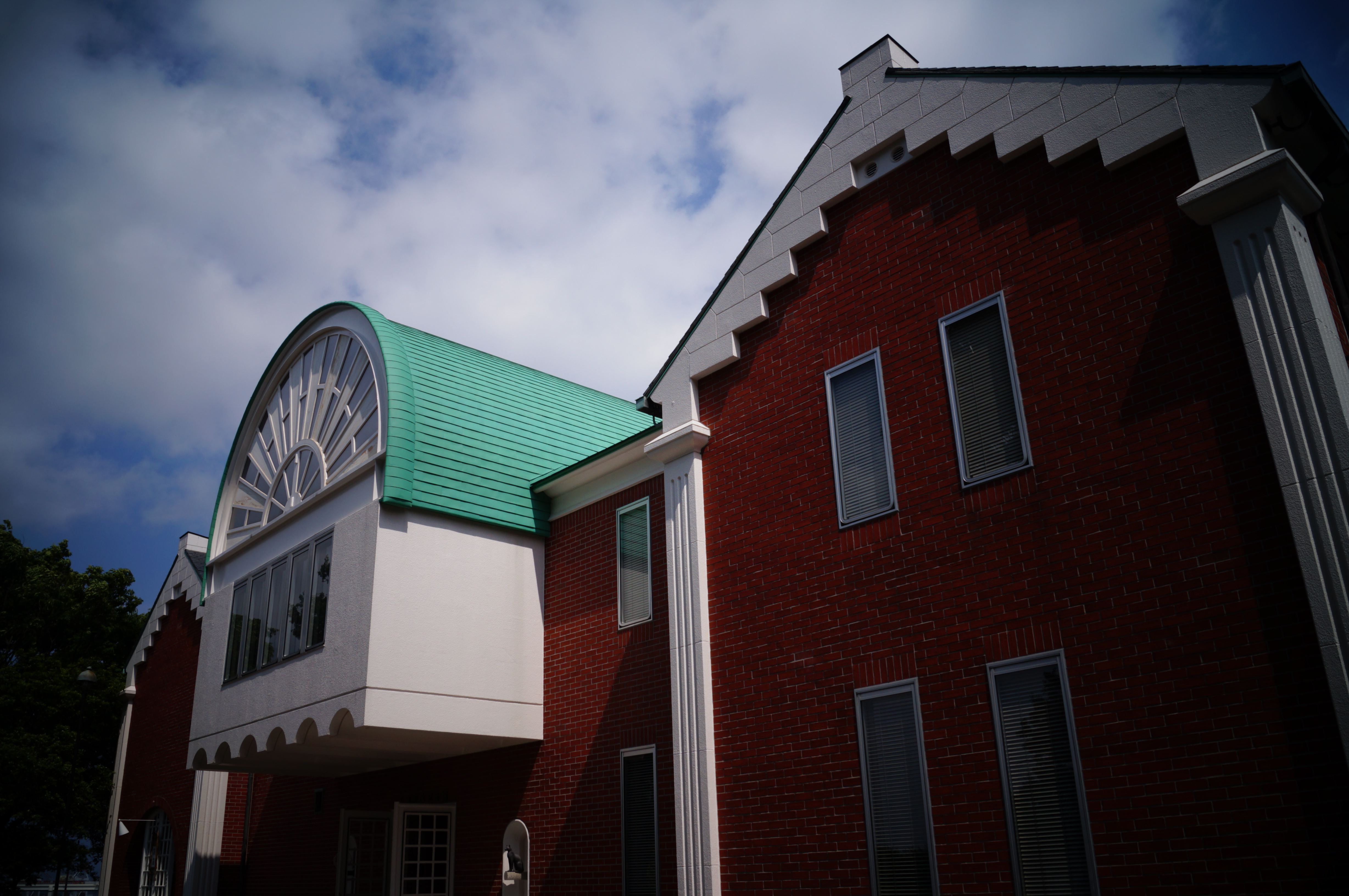 <b>ピクチャーエフェクト：トイカメラ（ノーマル） / α37 / DT 18-55mm F3.5-5.6 SAM / 約3.8MB / 4,912×3,264 / 1/1,000秒 / F8 / 0EV / ISO100 / 18mm</b>