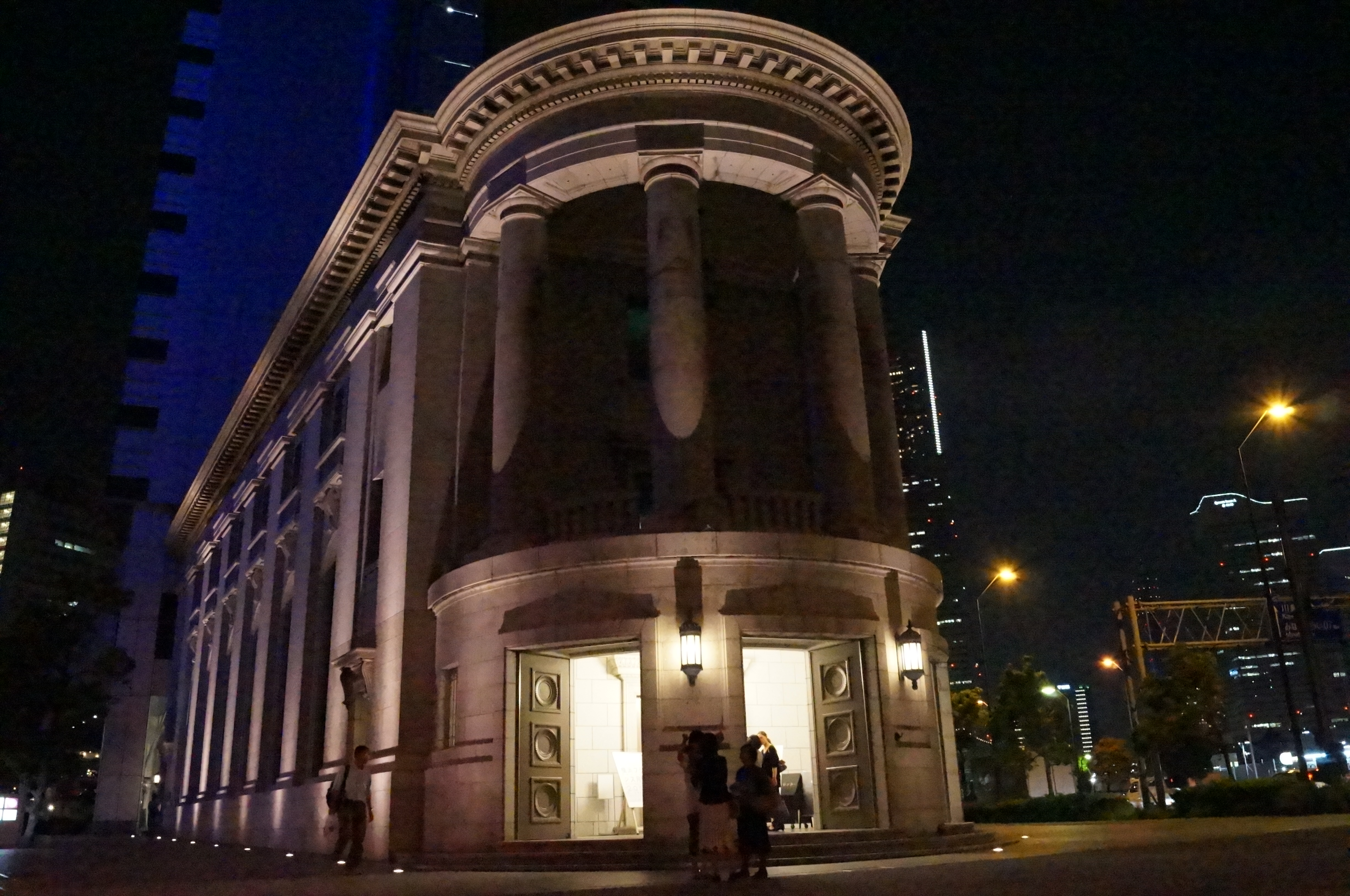 <b>ISO12800 / α37 / DT 18-55mm F3.5-5.6 SAM / 約6.1MB / 4,912×3,264 / 1/40秒 / F8 / 0EV / 18mm</b>