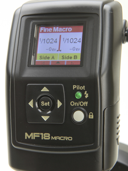 <b>液晶画面の表示と十字キーが対応しており操作がわかりやすかった</b>