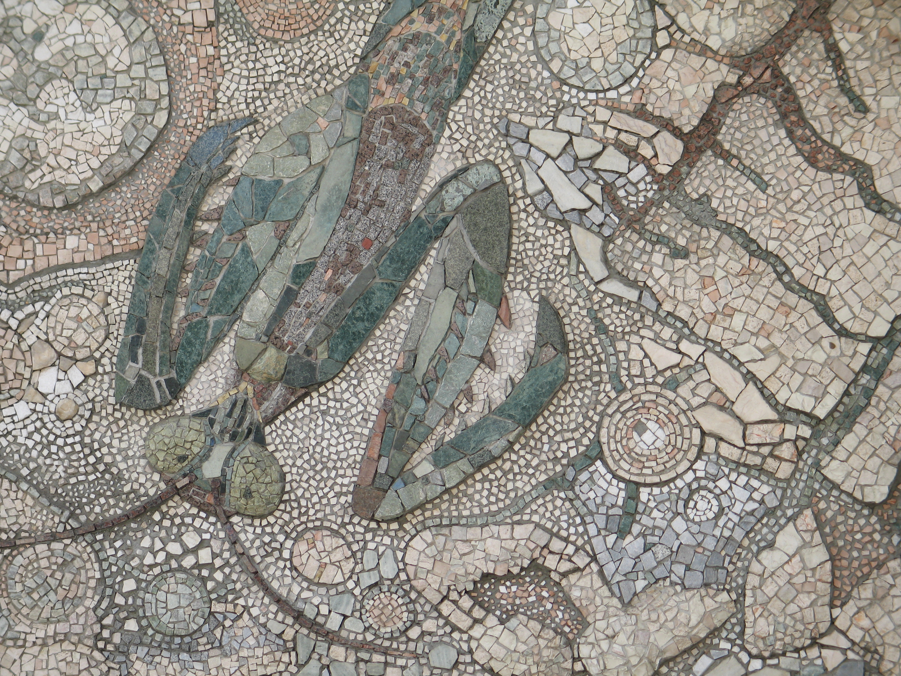 <b>PowerShot G6 / 約4.4MB / 3,072×2,304 / 1/125秒 / F3 / 0.0EV / ISO50 / WB:くもり / 28.8mm</b>