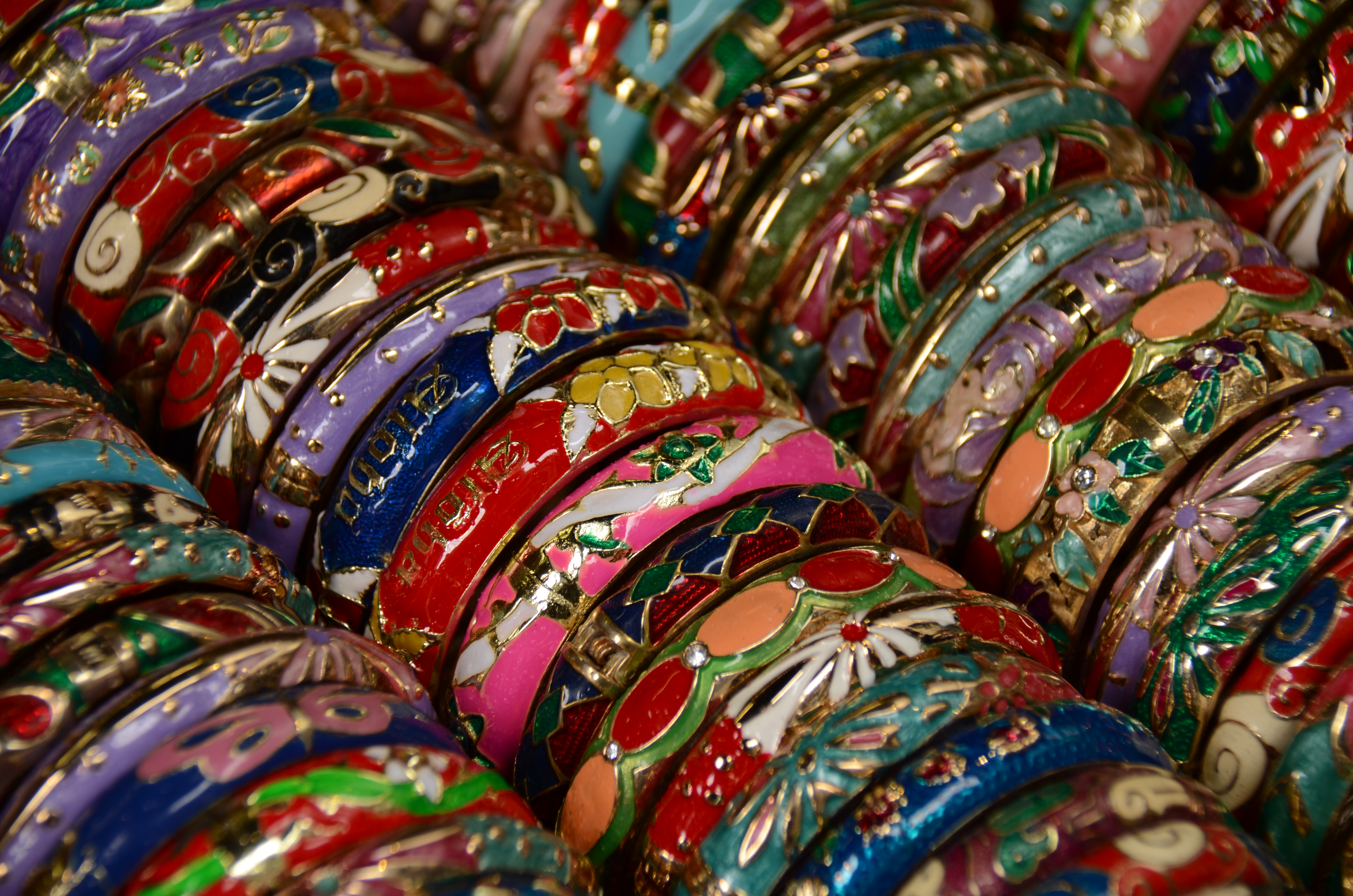 <b>D7000 / AF-S DX NIKKOR 18-300mm F3.5-5.6 G ED VR / 約7.2MB / 4,928×3,264 / 1/60秒 / F5.6 / -0.7EV / ISO125 / WB:曇天 / 135mm</b>