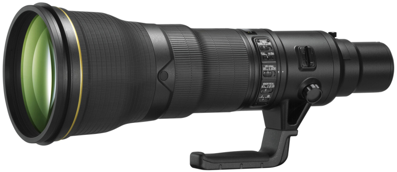 <b>焦点距離800mm、開放F5.6のFXフォーマット対応超望遠レンズ（外観は変更になる可能性がある）</b>
