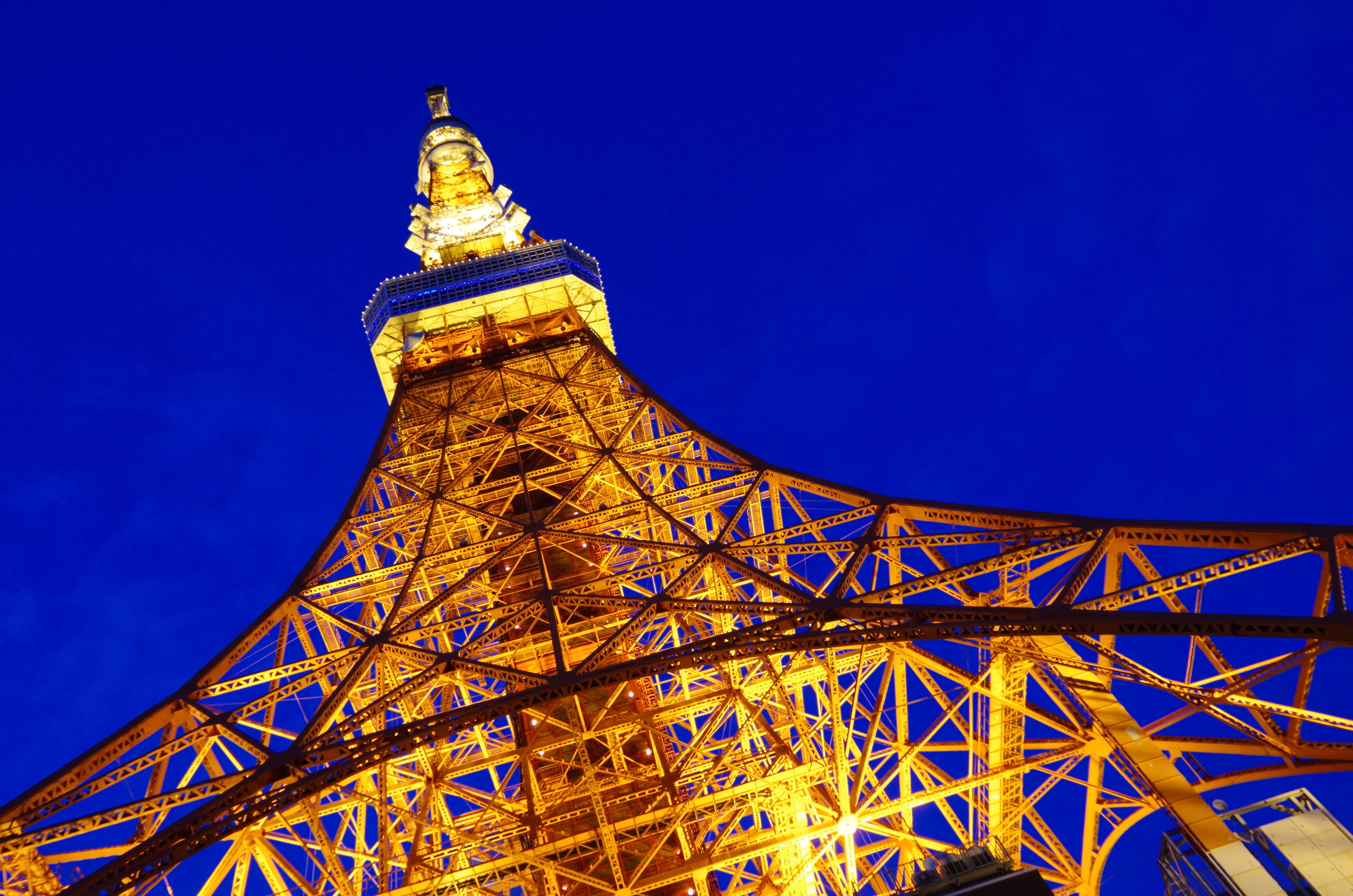 <b>NR：強 / ISO400 / K-30 / DA 18-135mm F3.5-5.6 ED AL（IF）DC WR / 約7.1MB / 4,928×3,264 / 1/4秒 / F8 / 0EV / 18mm</b>