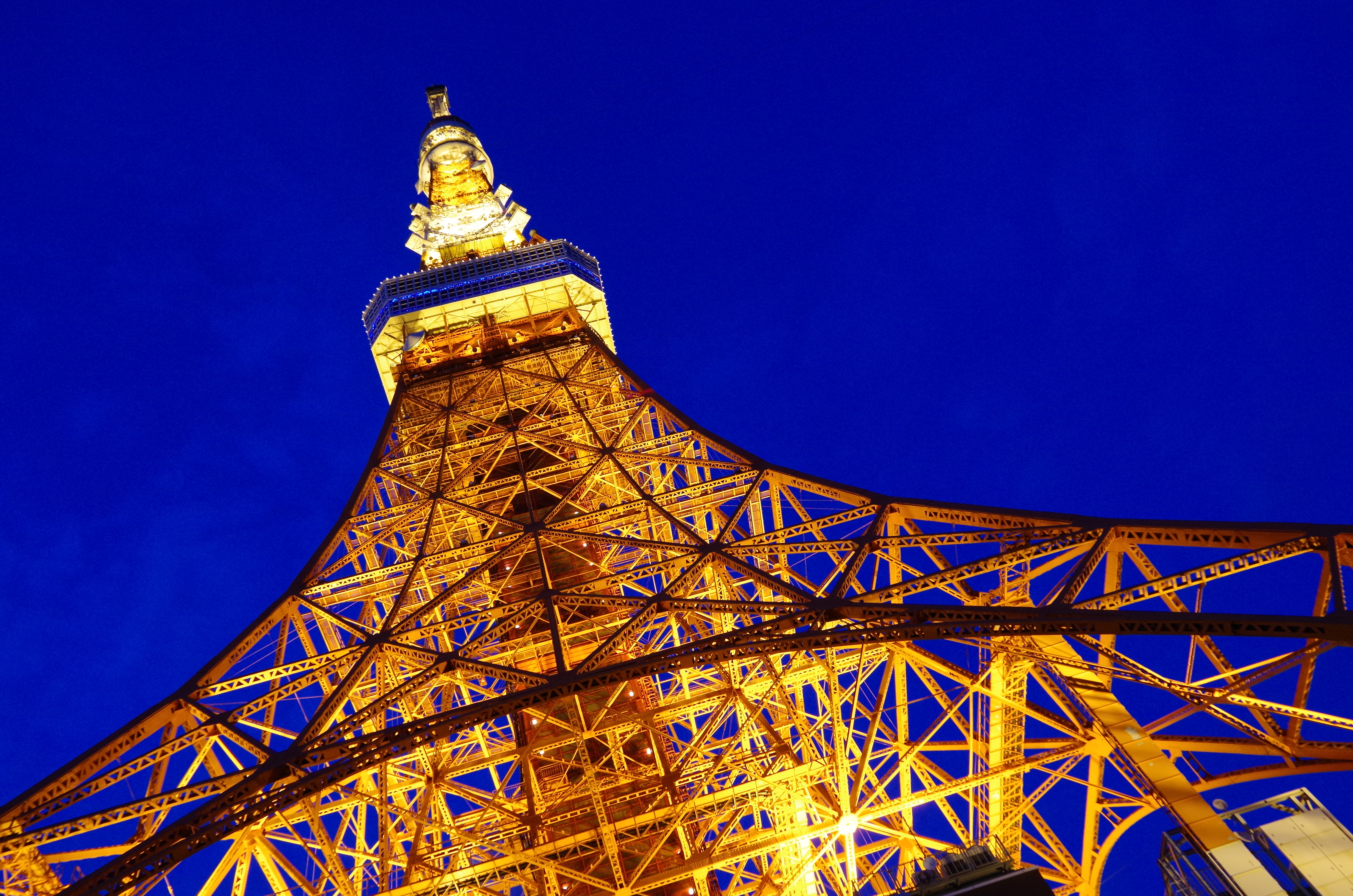 <b>NR：オフ / ISO800 / K-30 / DA 18-135mm F3.5-5.6 ED AL（IF）DC WR / 約6.6MB / 4,928×3,264 / 1/8秒 / F8 / 0EV / 18mm</b>