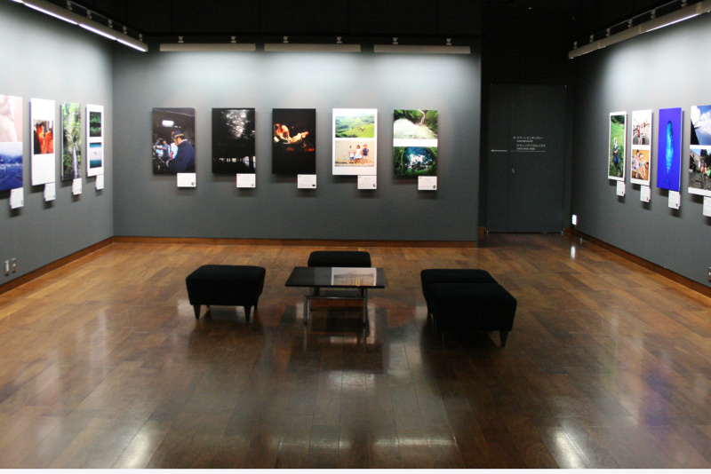 <b>2011年のキヤノンギャラリー銀座での展示の様子（キヤノンマーケティングジャパン提供）</b>