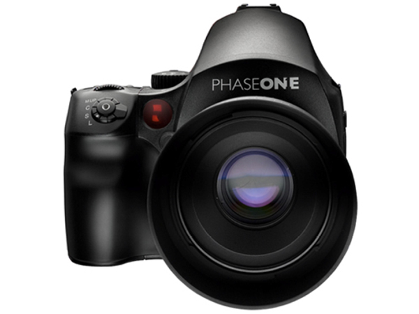 <b>Phase One 645DF</b>